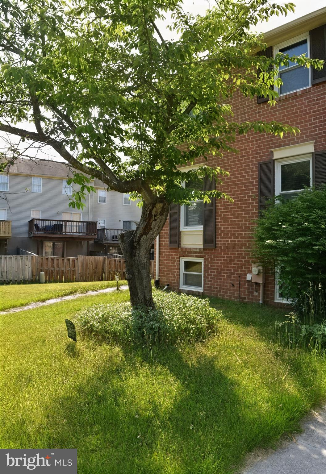 ELIZABETHS LANDING - Residential
