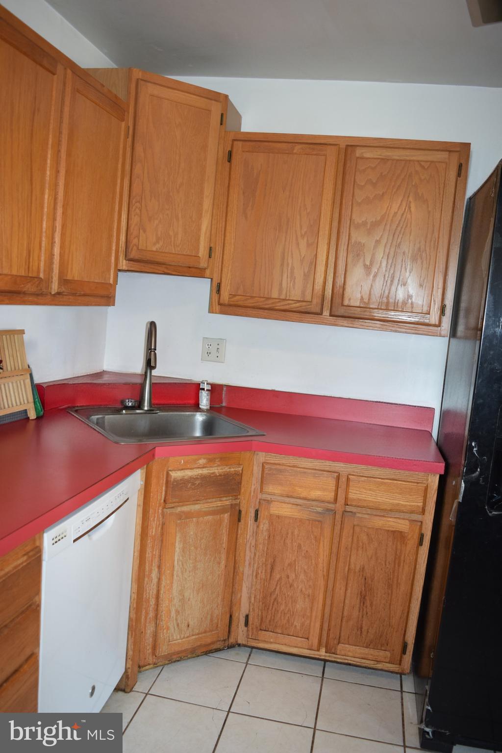 ELIZABETHS LANDING - Residential