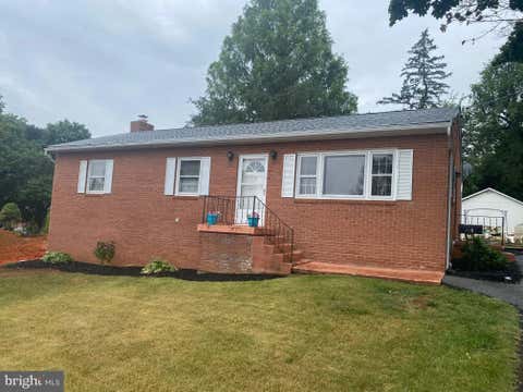 Homes For Sale - 410 S Seminary Street<br/> CHARLES TOWN, WV 25414