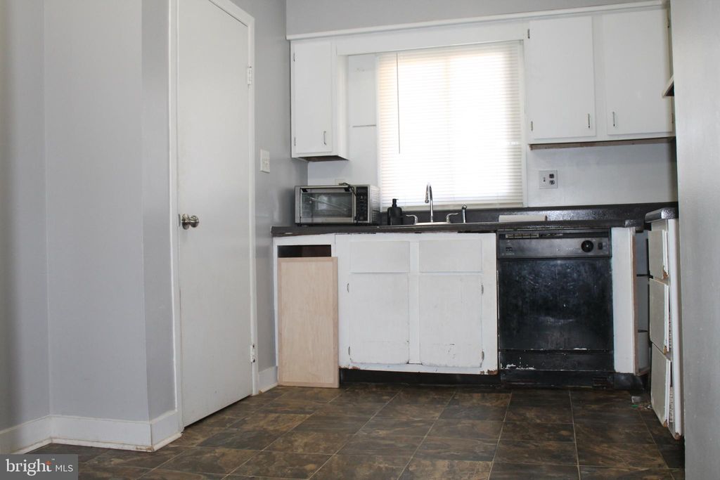 Photo of 347 Greenland Drive, LANCASTER, PA 17602 (MLS # PALA2080592)