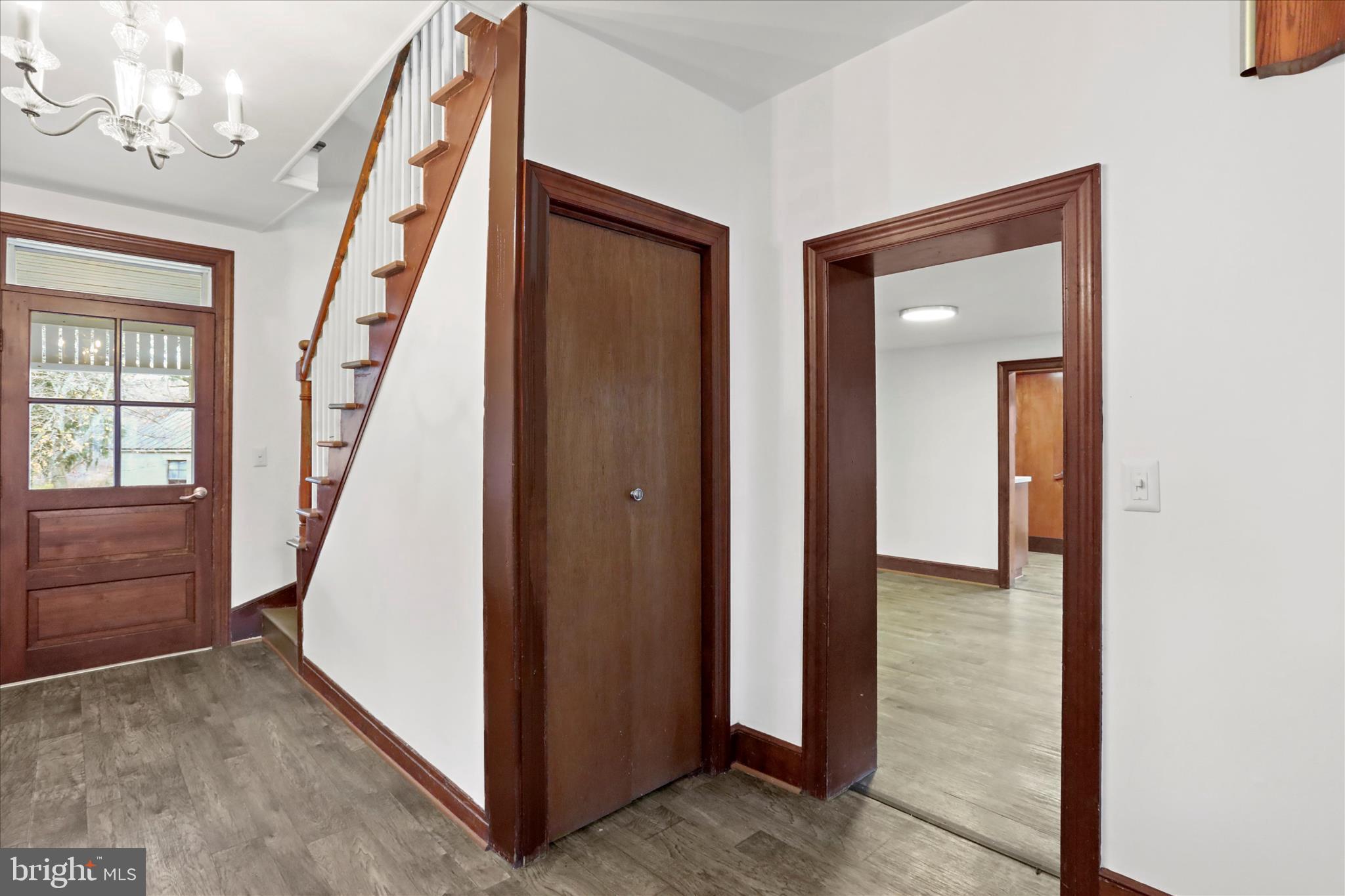 WOLFSVILLE - Residential