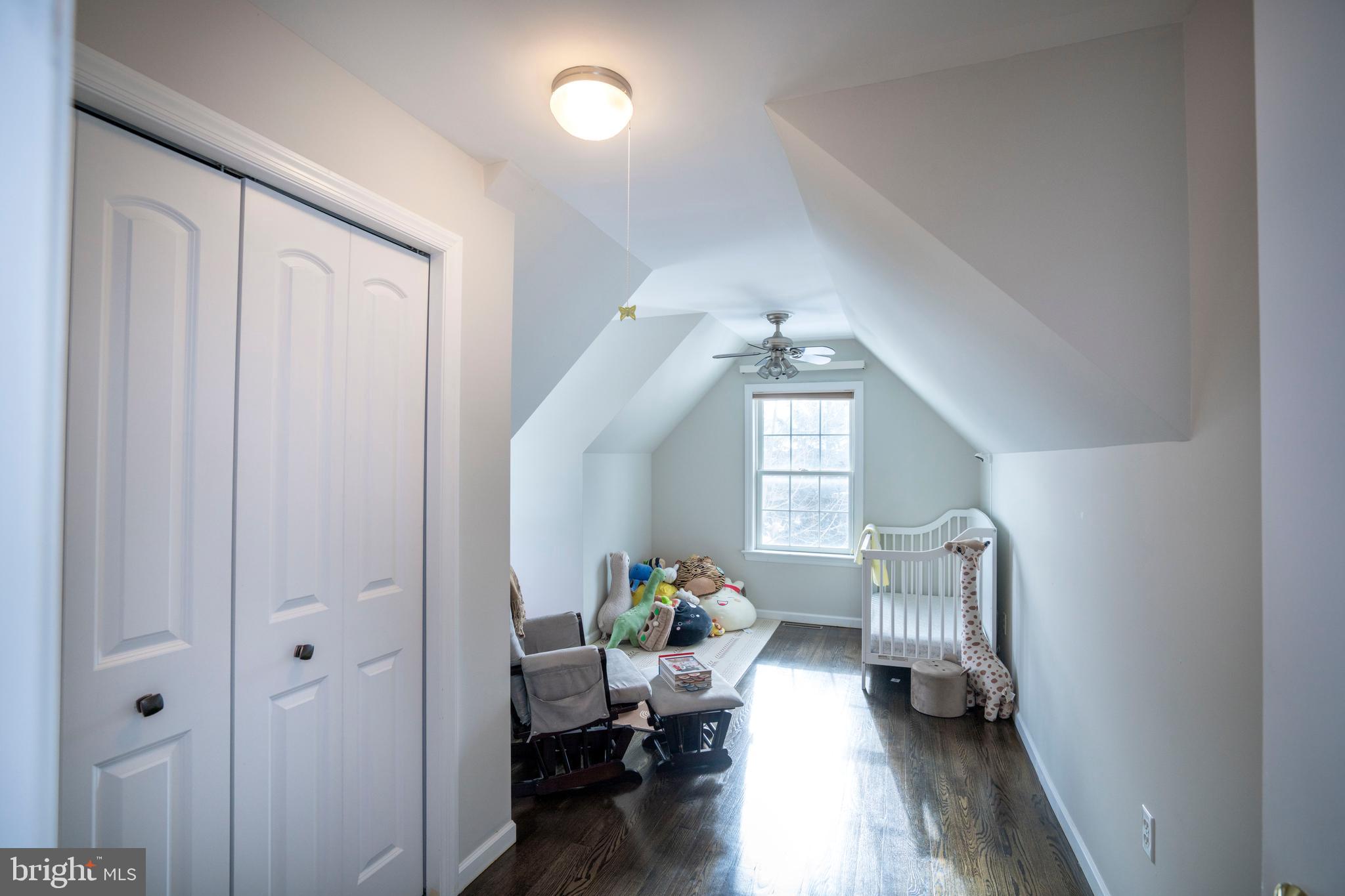 OAK POINTE - Residential