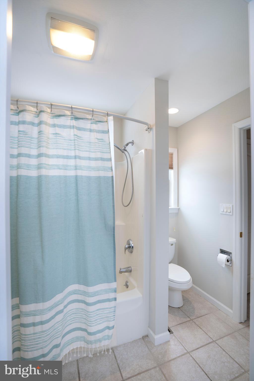 OAK POINTE - Residential