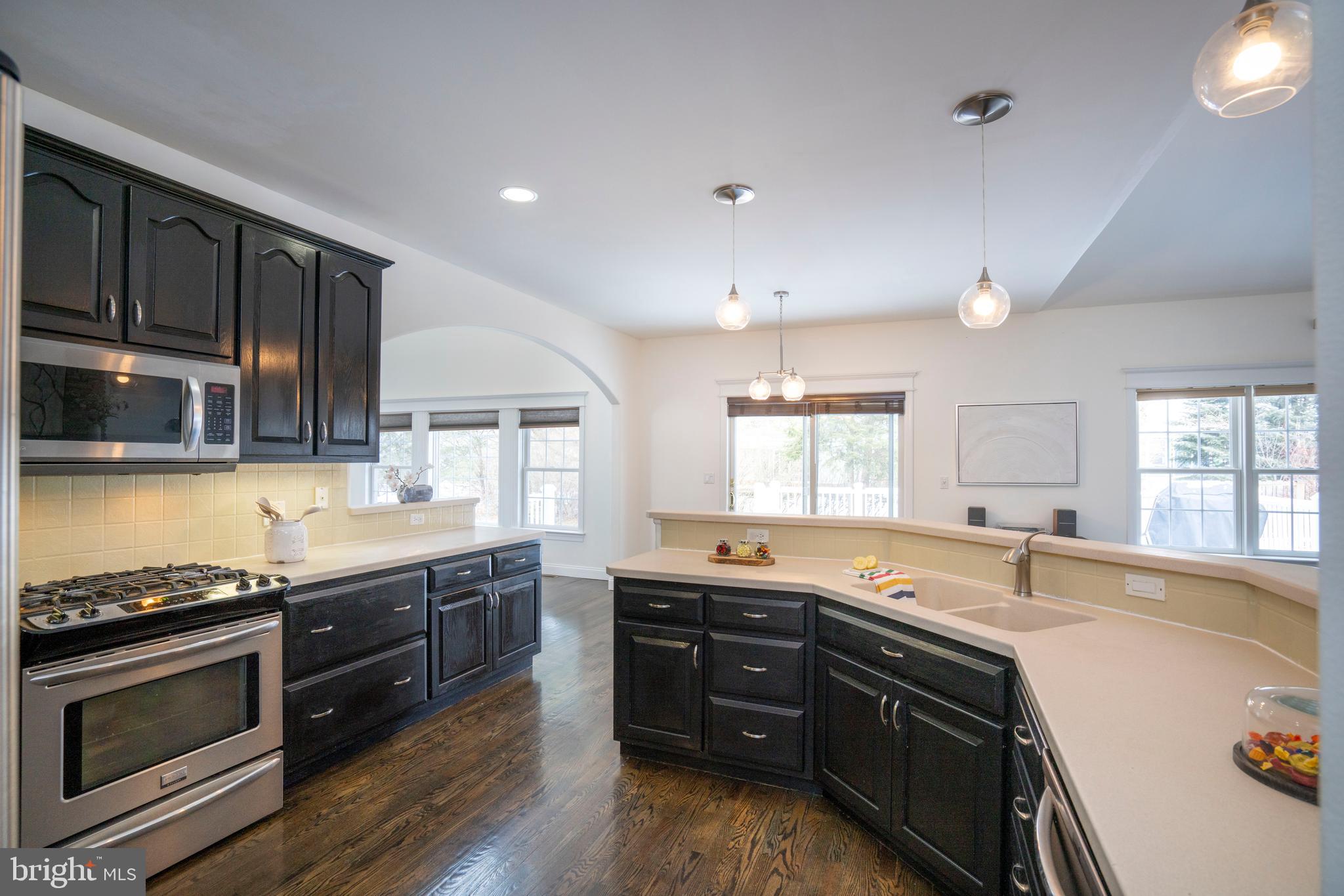 OAK POINTE - Residential