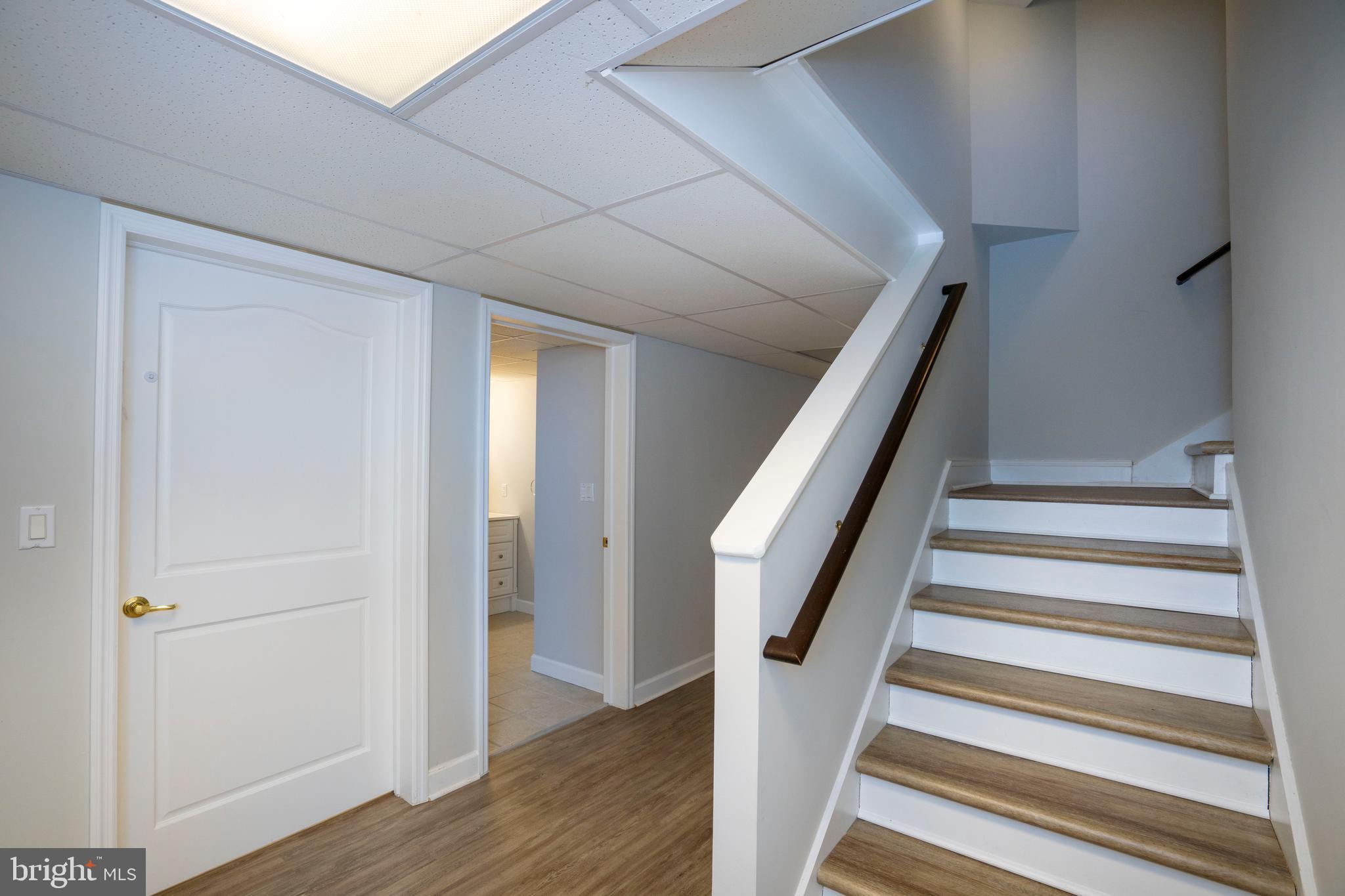 OAK POINTE - Residential