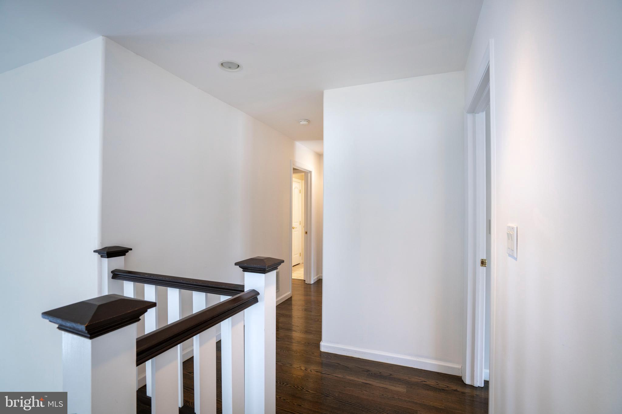 OAK POINTE - Residential