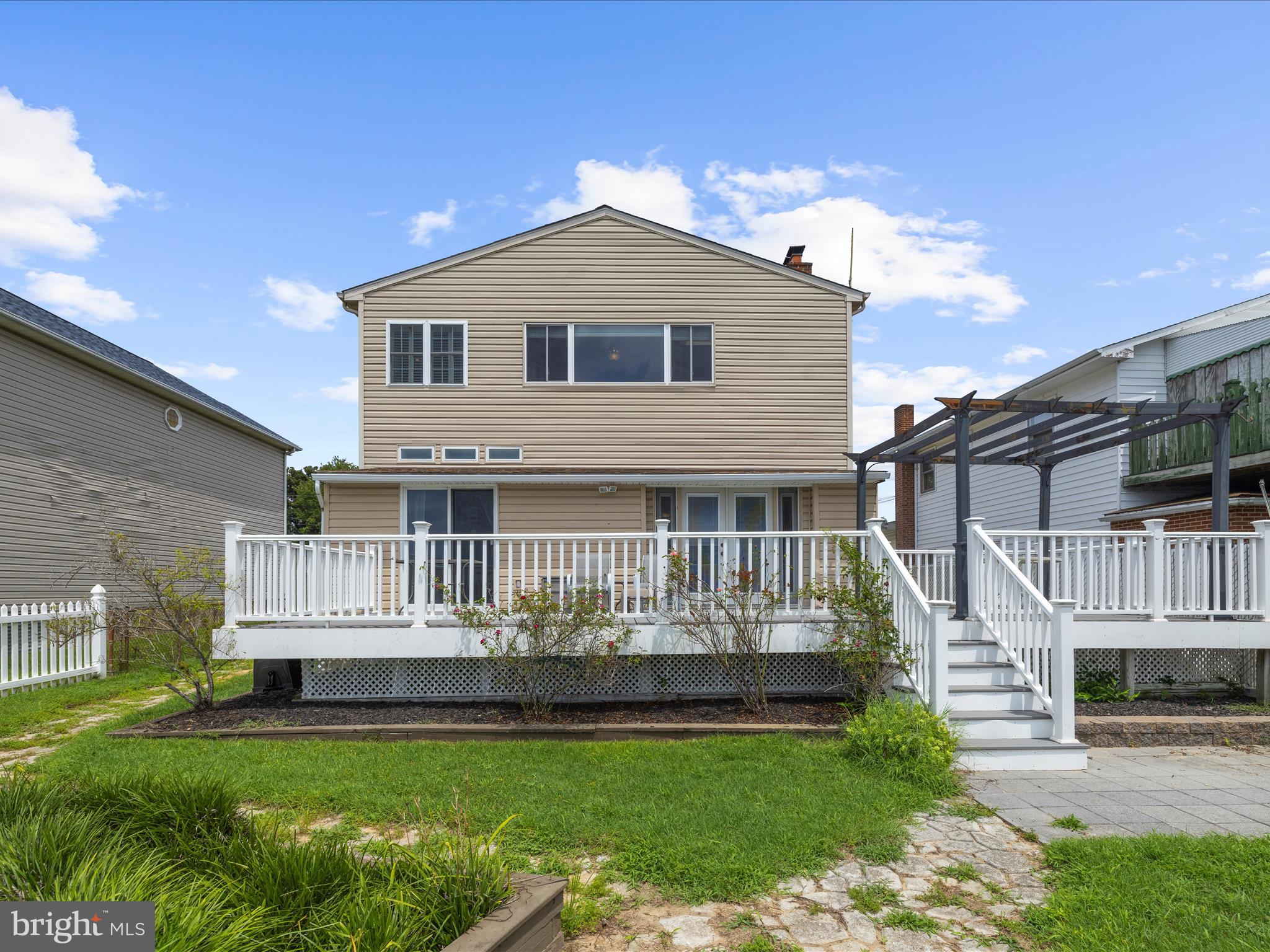 GREENLAND BEACH - Residential