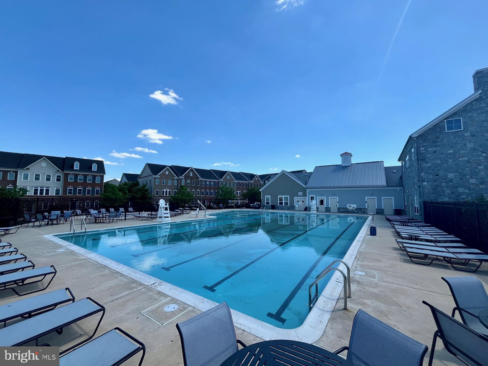 ARCOLA TOWN CENTER CONDO - Residential