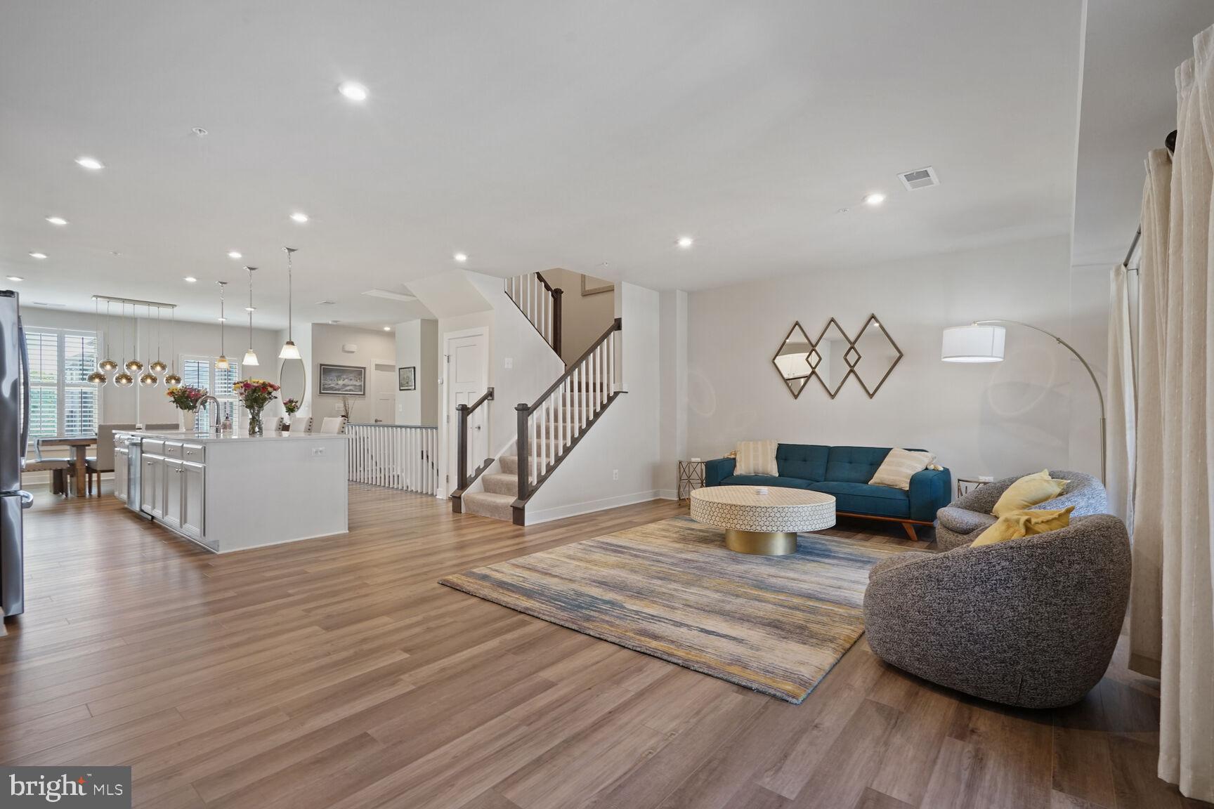 ARCOLA TOWN CENTER CONDO - Residential