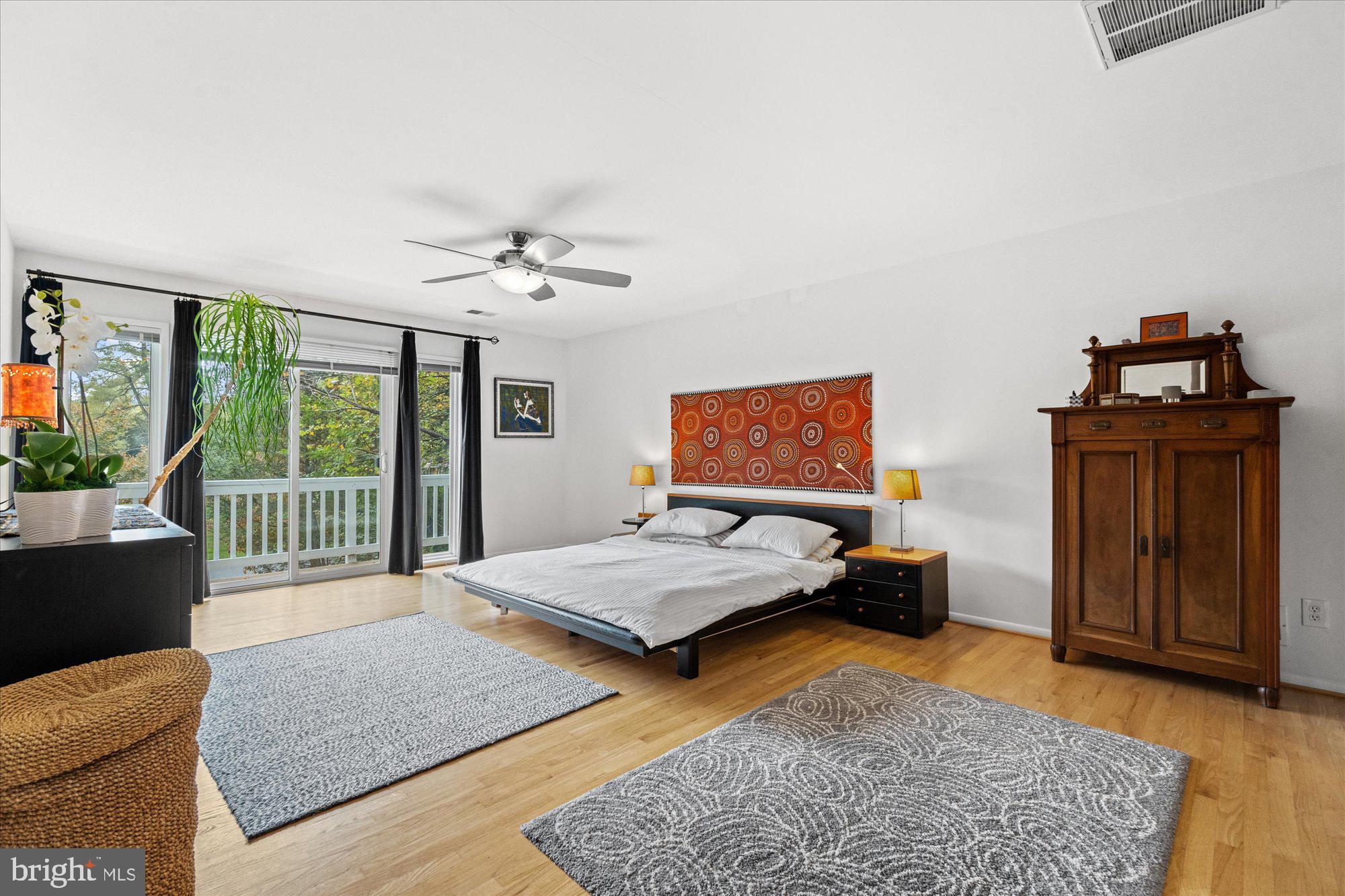 CARDEROCK SPRINGS - Residential