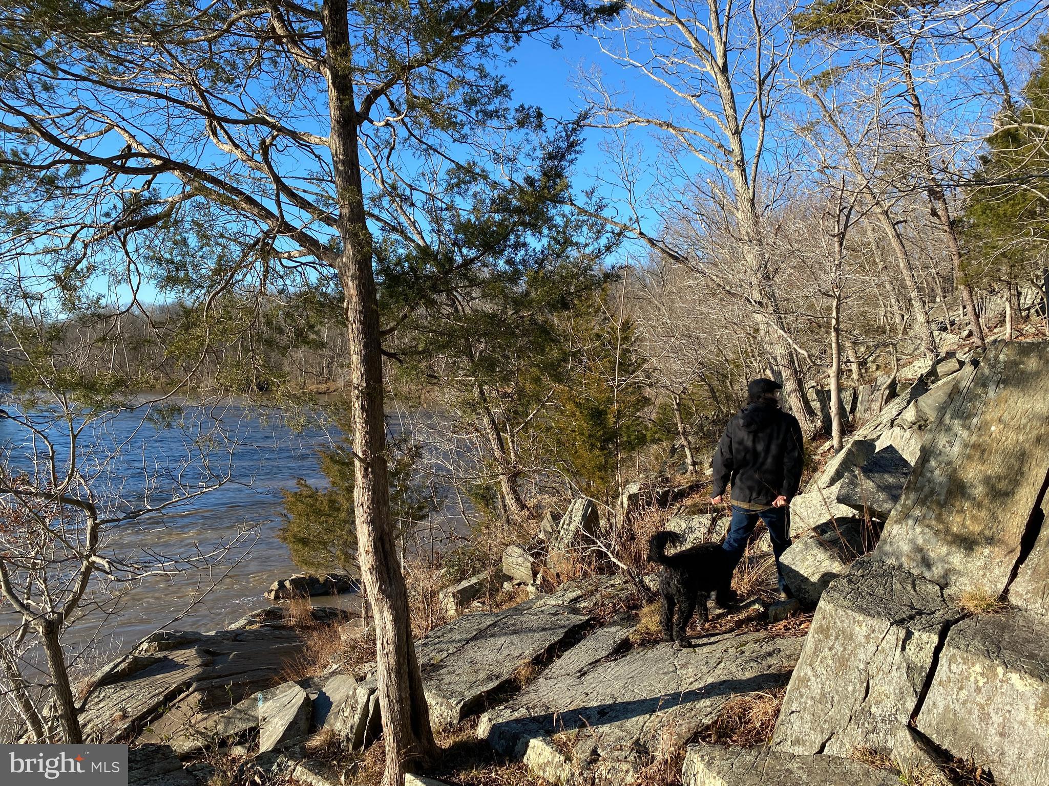 CARDEROCK SPRINGS - Residential