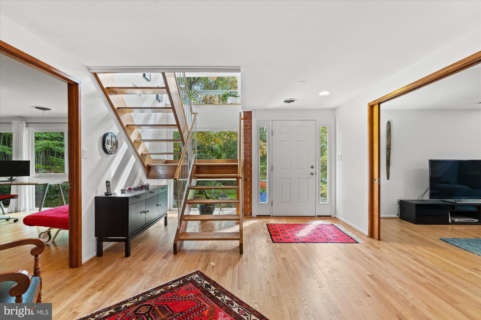 CARDEROCK SPRINGS - Residential