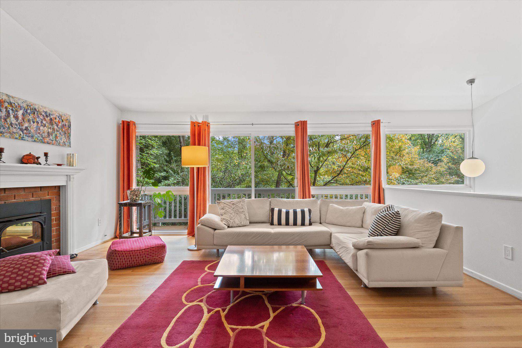 CARDEROCK SPRINGS - Residential