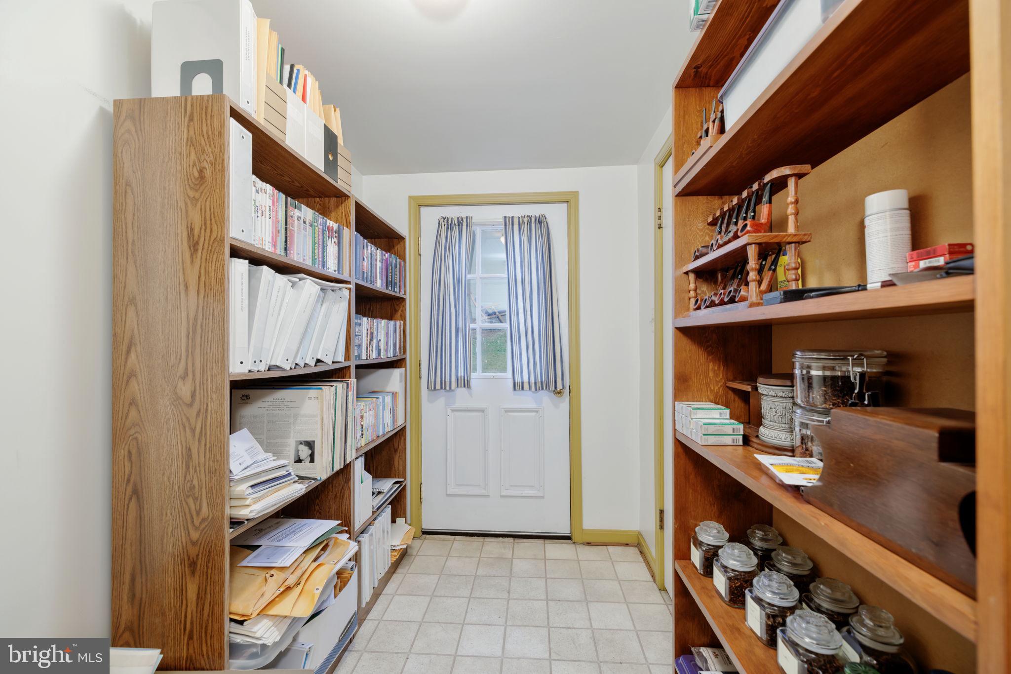 STONEYBROOKE - Residential