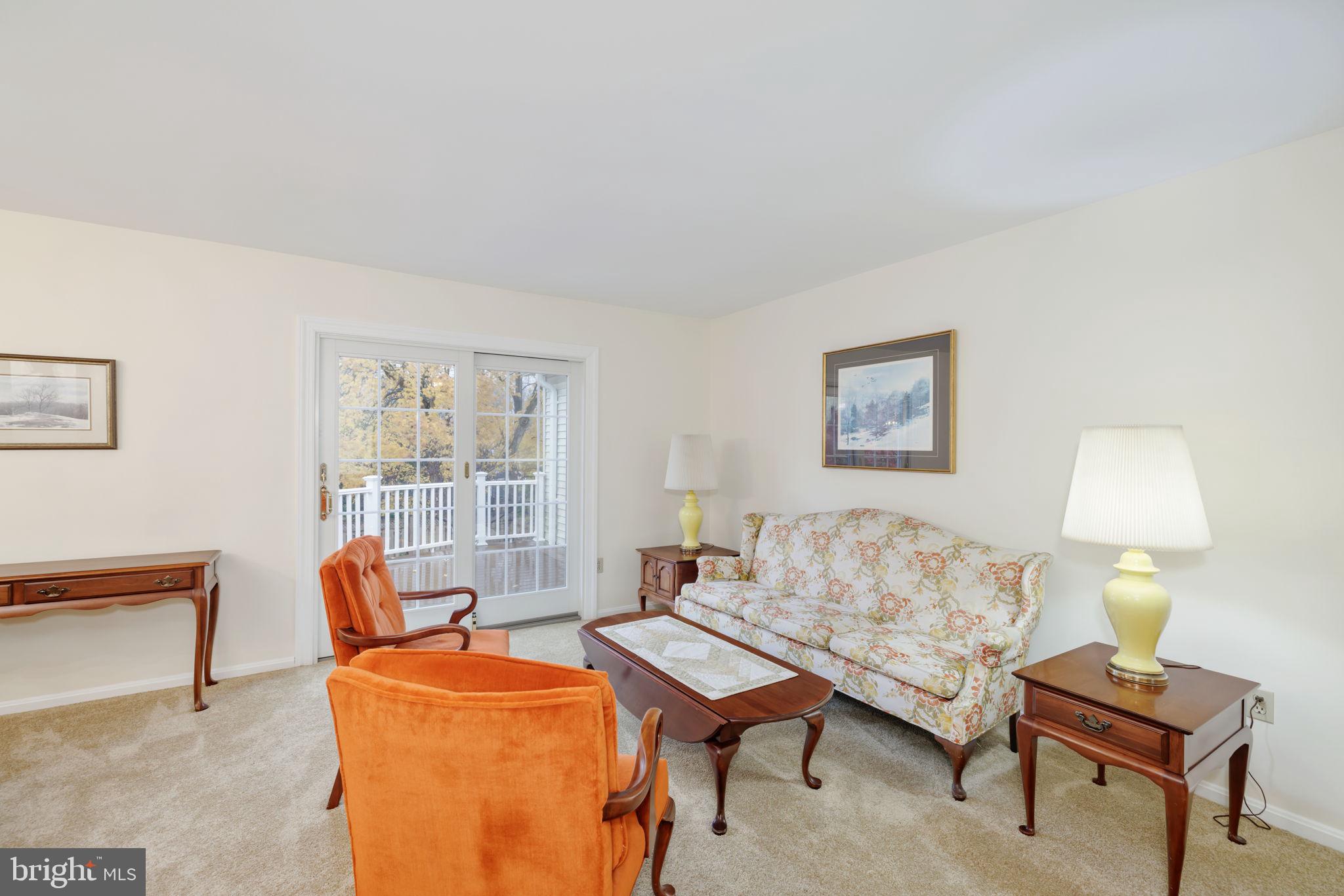 STONEYBROOKE - Residential