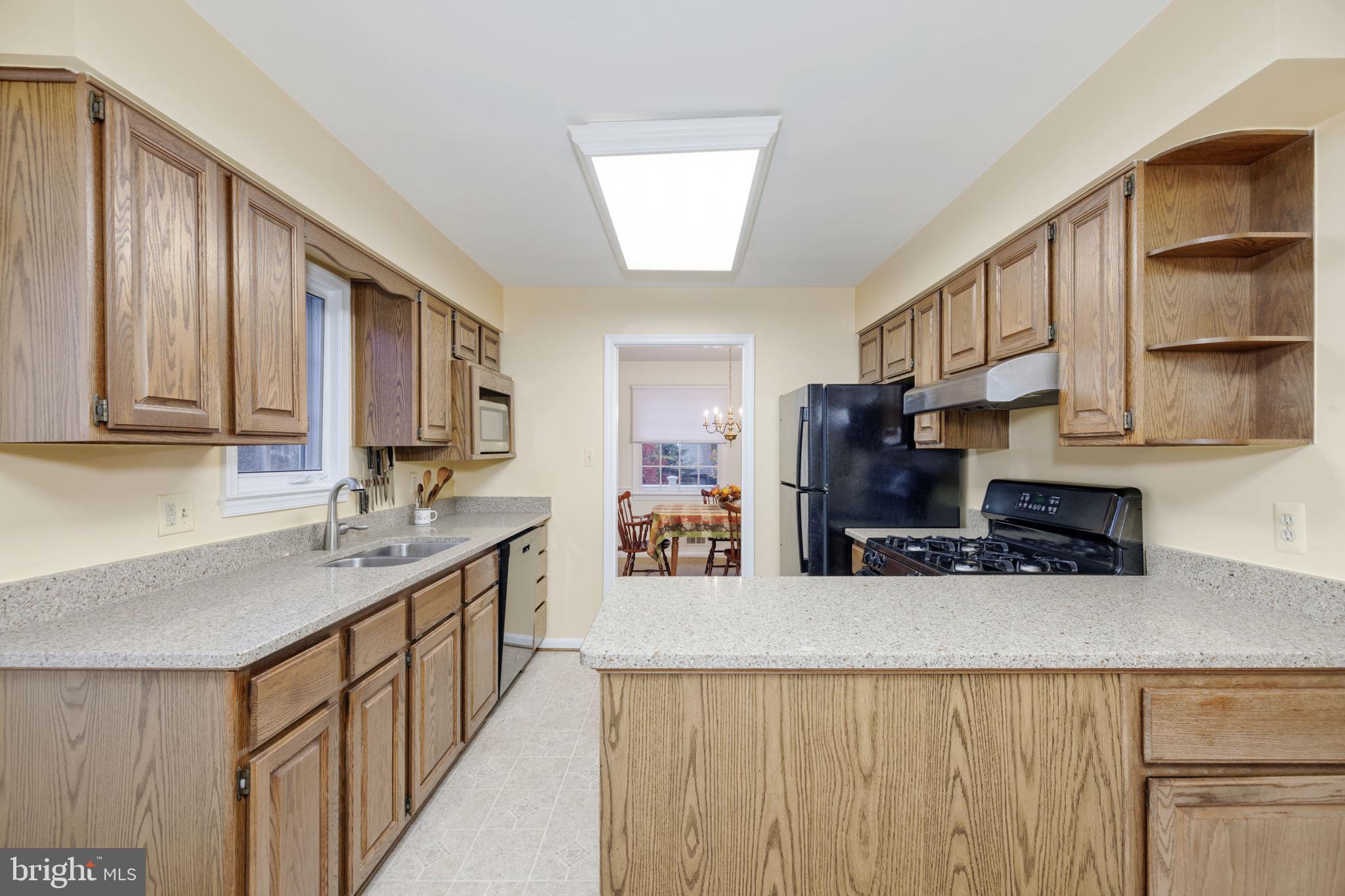 STONEYBROOKE - Residential