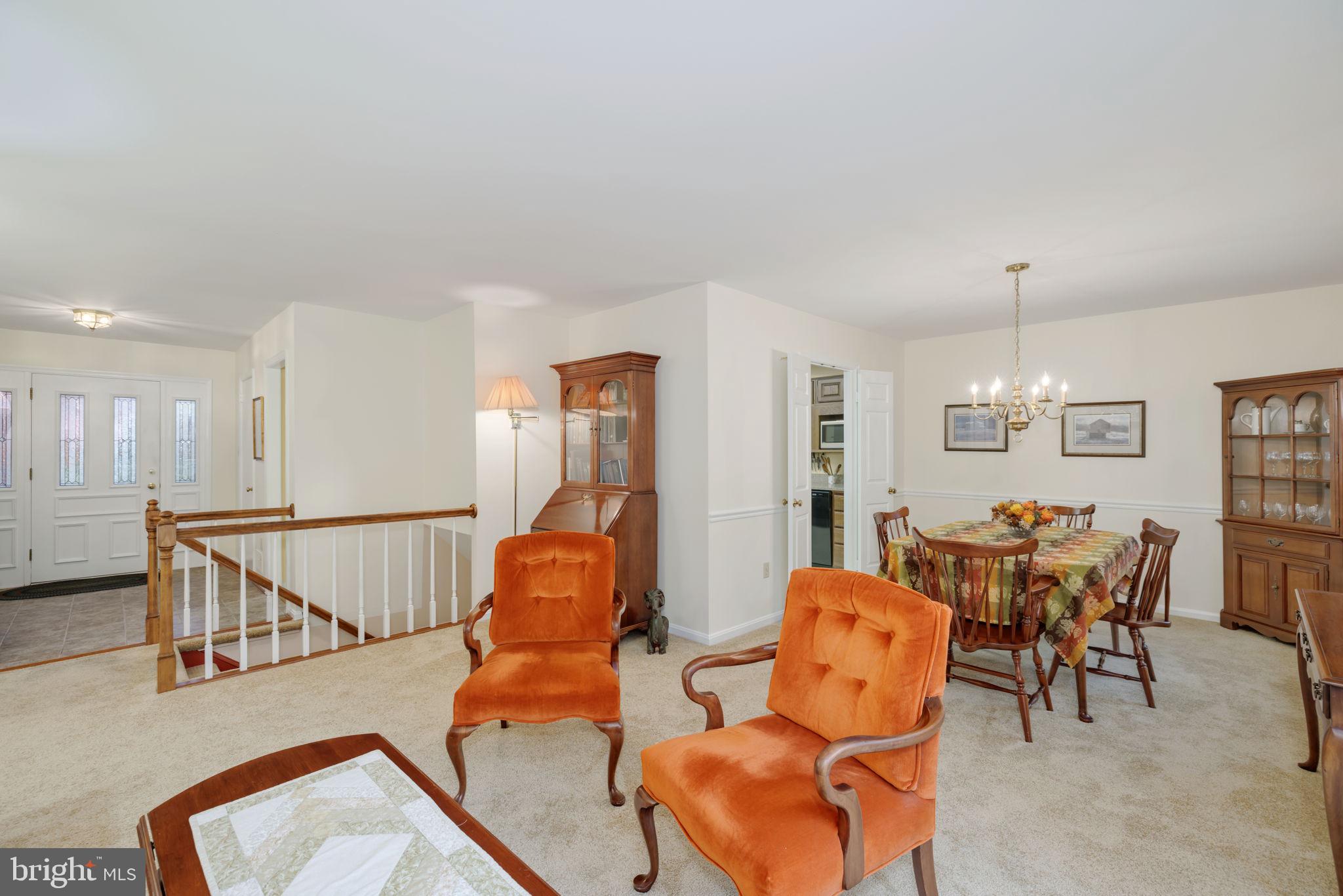 STONEYBROOKE - Residential