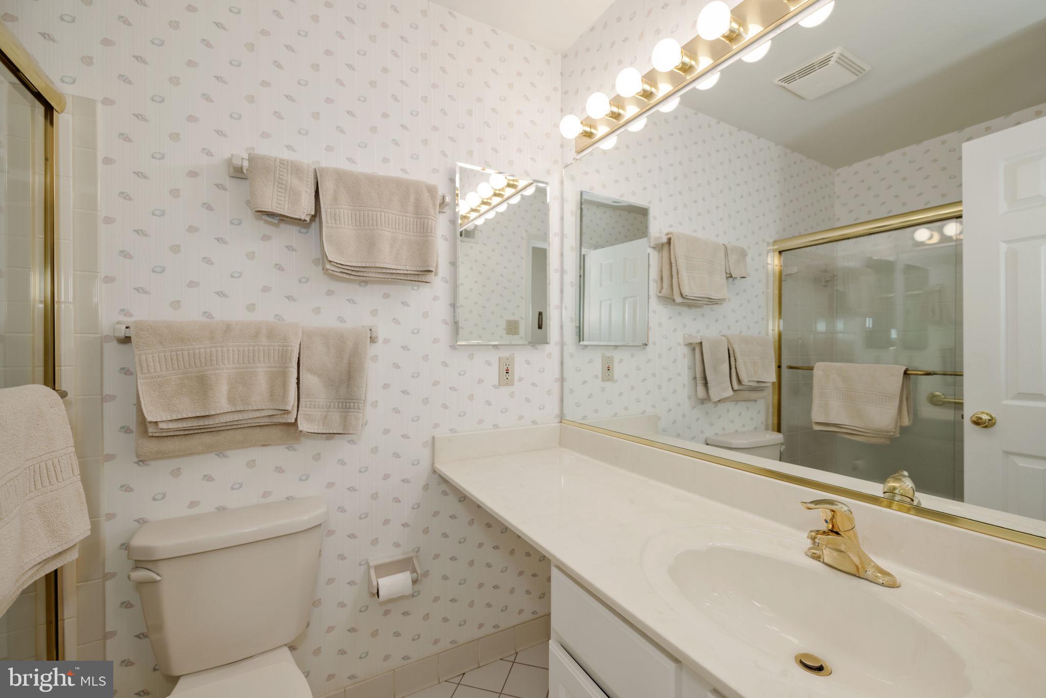 STONEYBROOKE - Residential