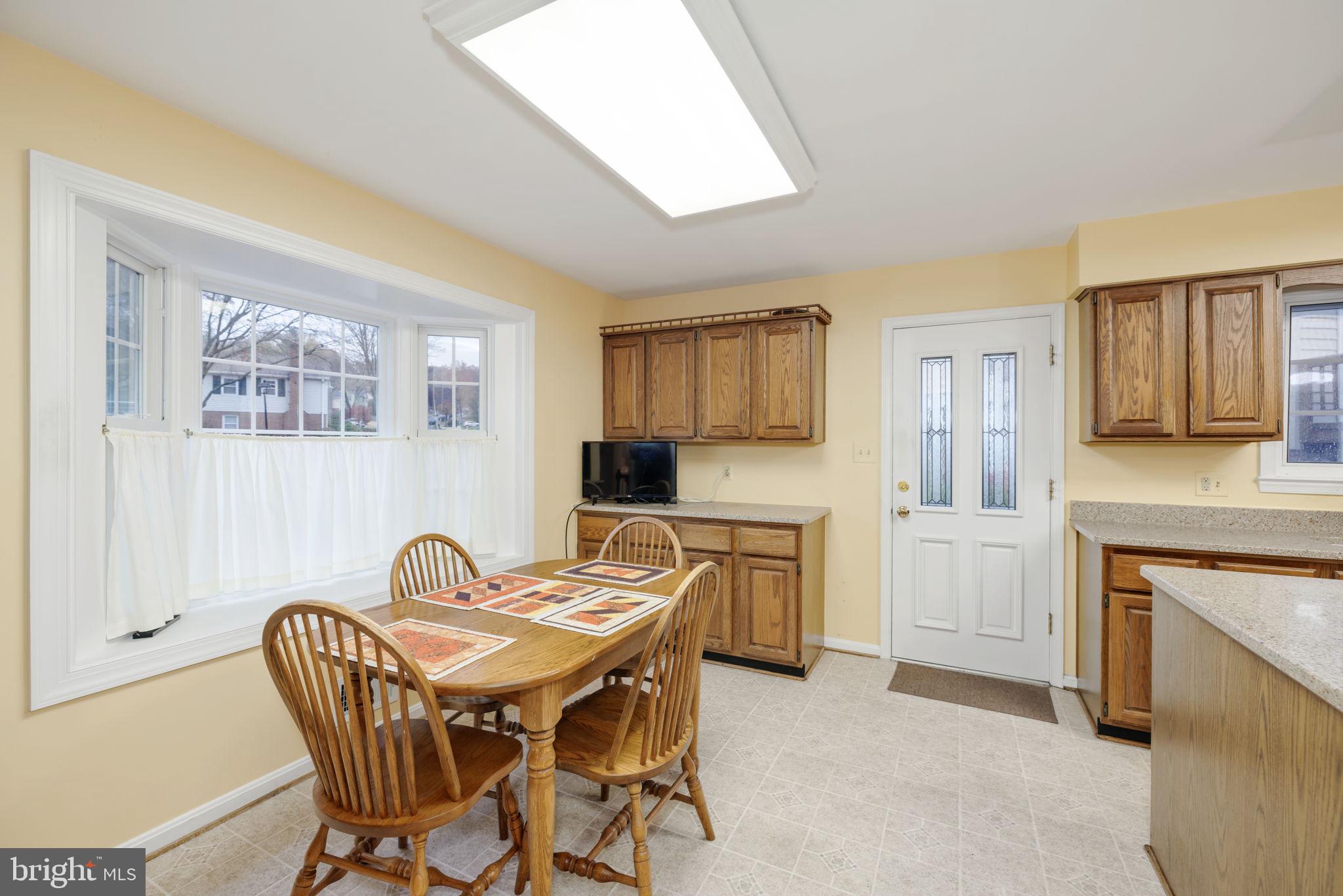 STONEYBROOKE - Residential