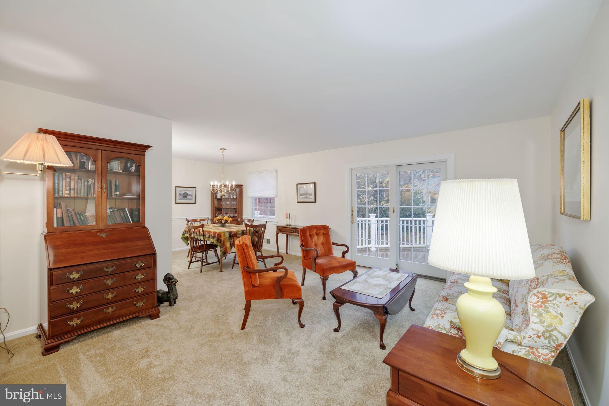 STONEYBROOKE - Residential