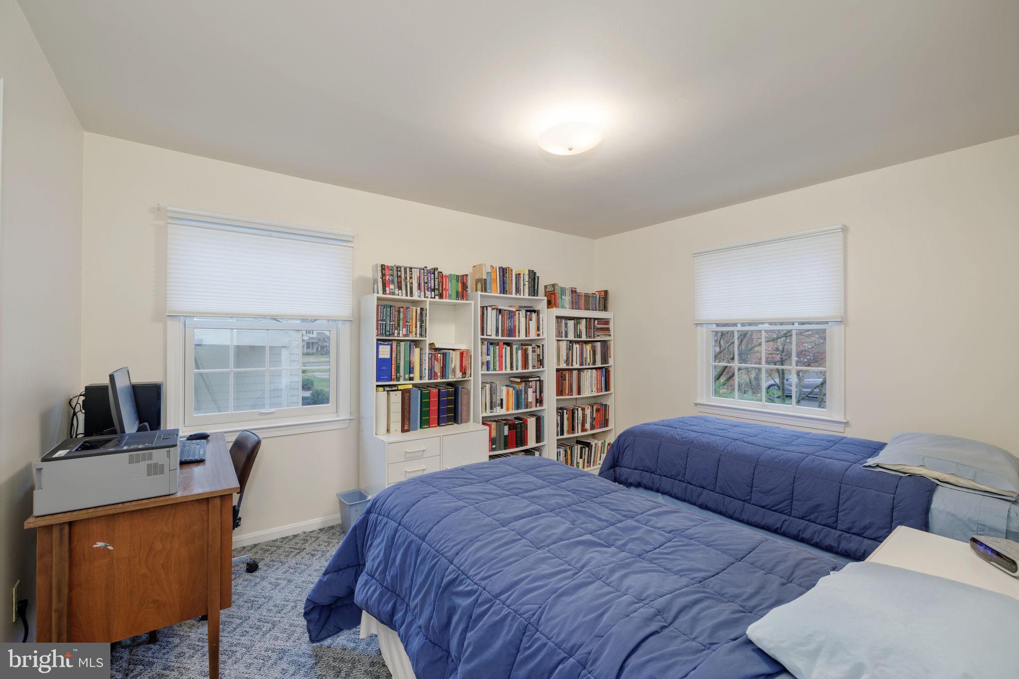 STONEYBROOKE - Residential