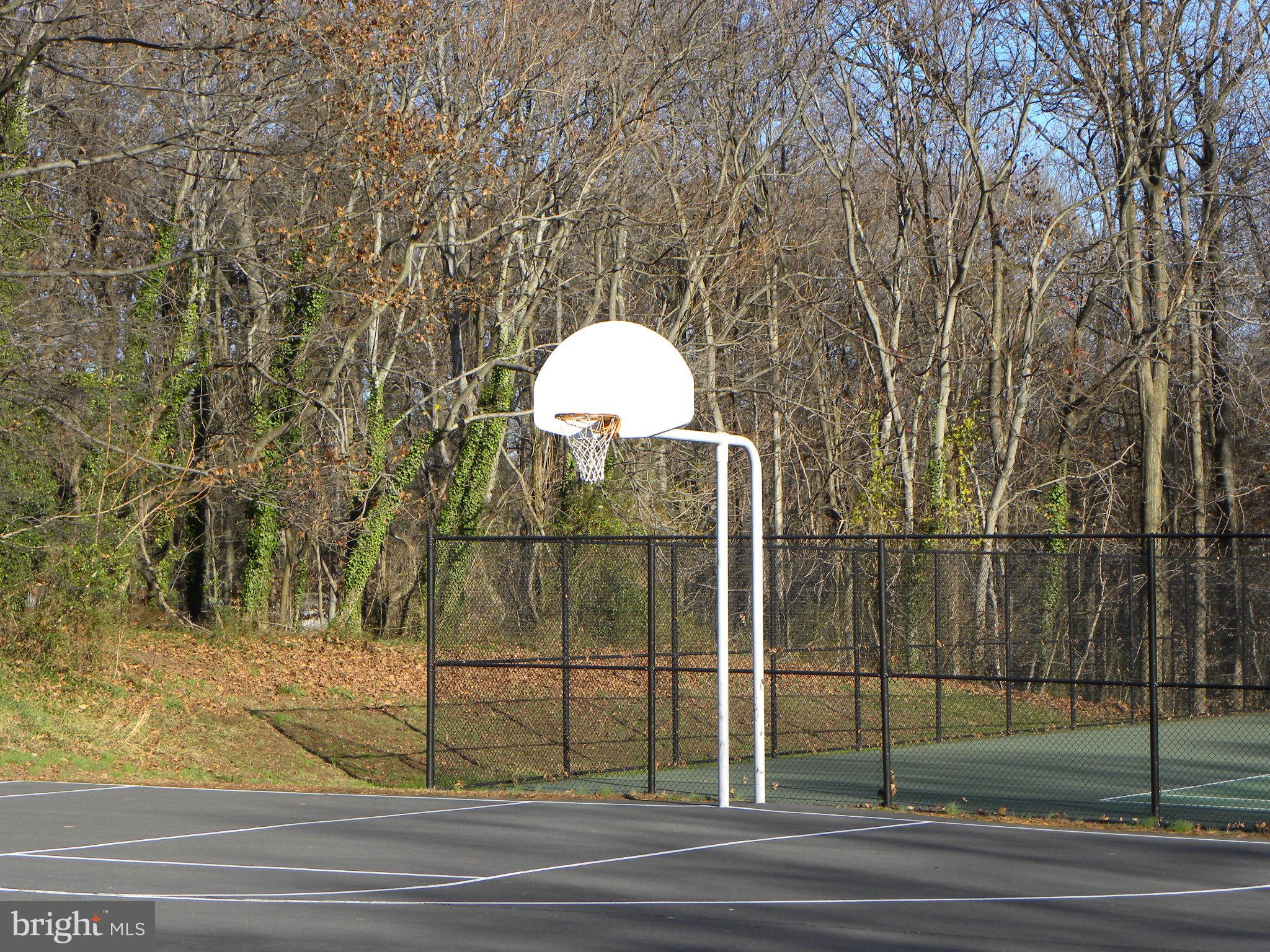 STONEYBROOKE - Residential