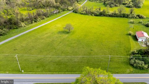 RUNNYMEAD RD BUNKER HILL WV 25413