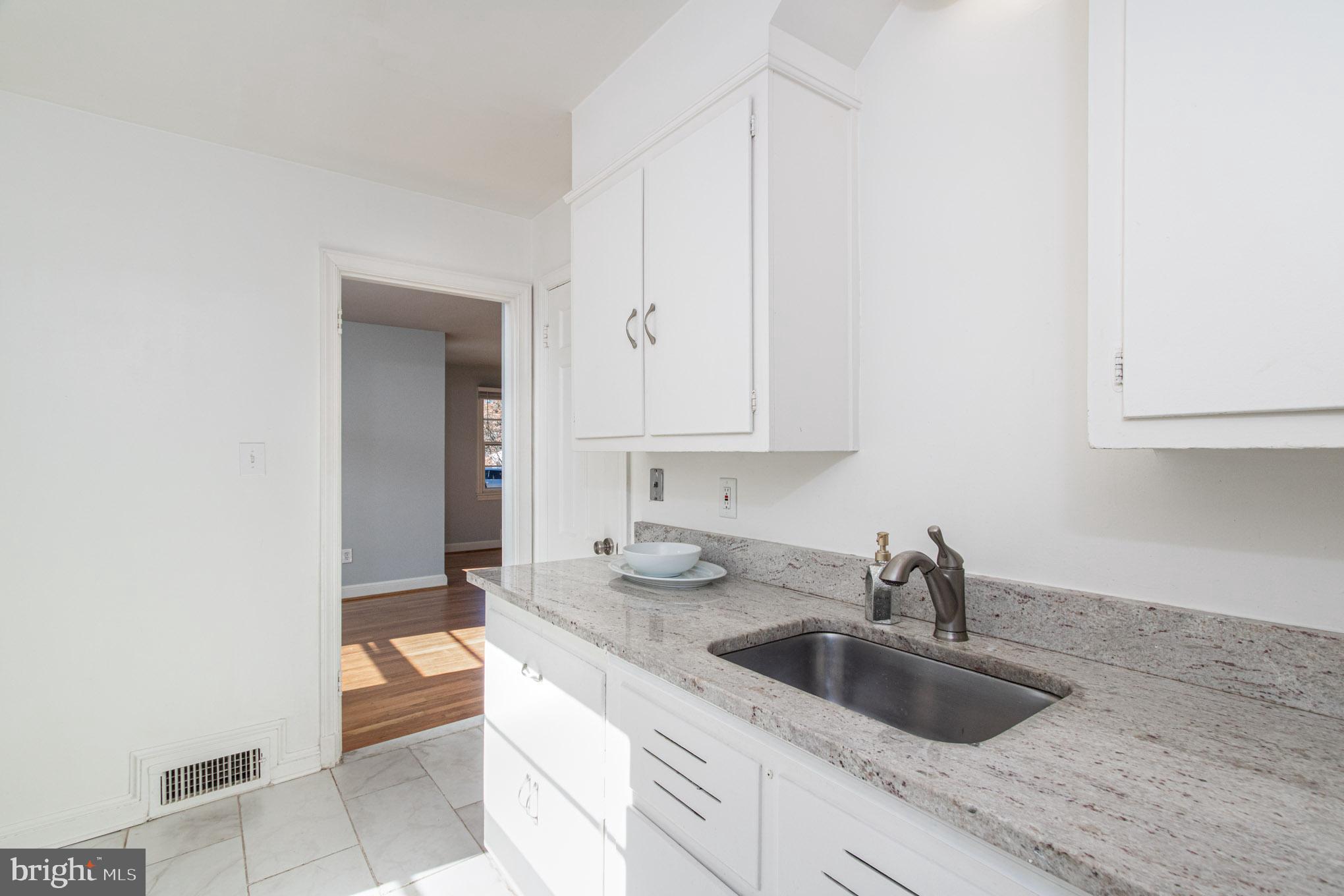 WESTGATE - Residential Lease