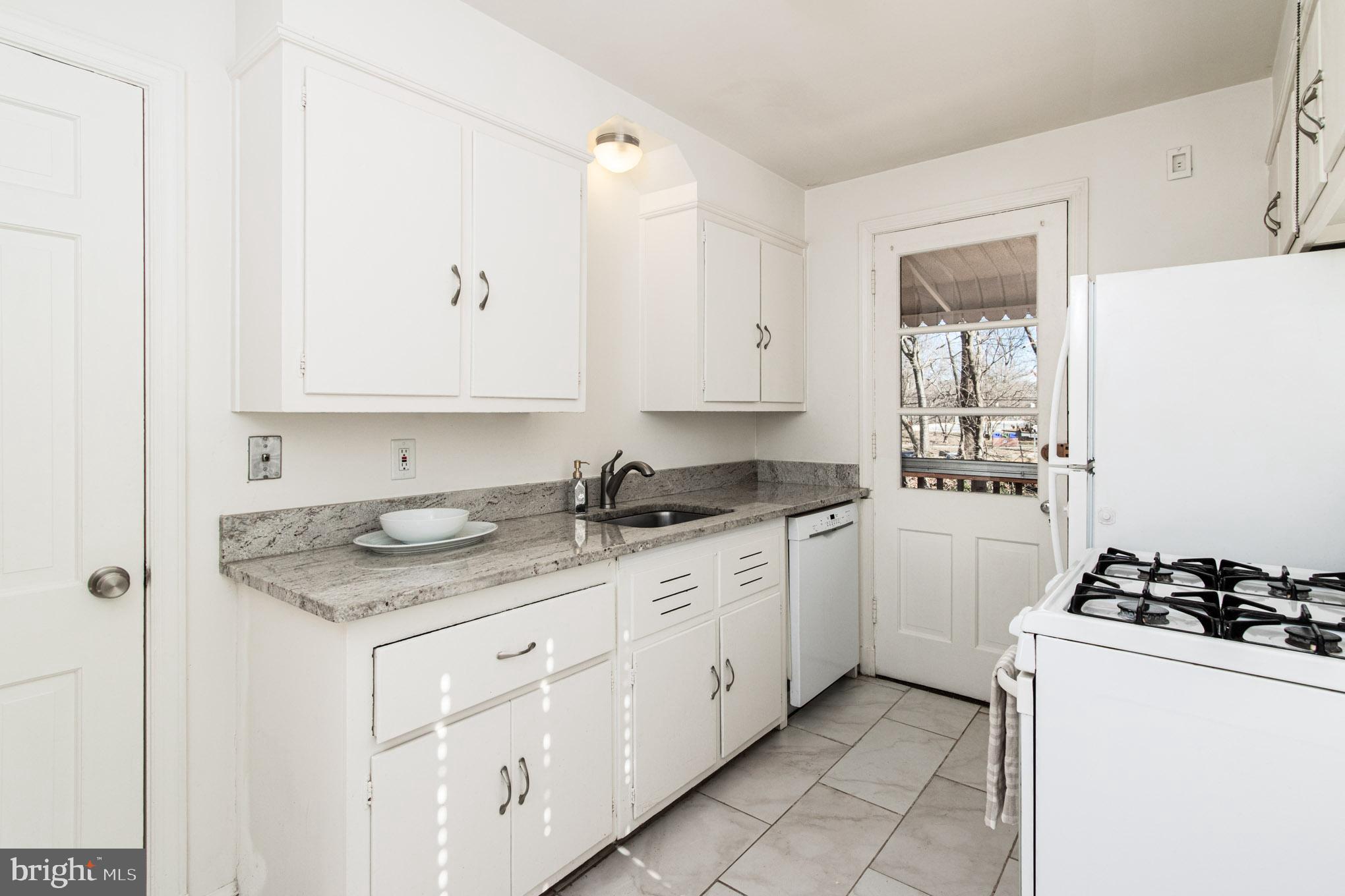 WESTGATE - Residential Lease