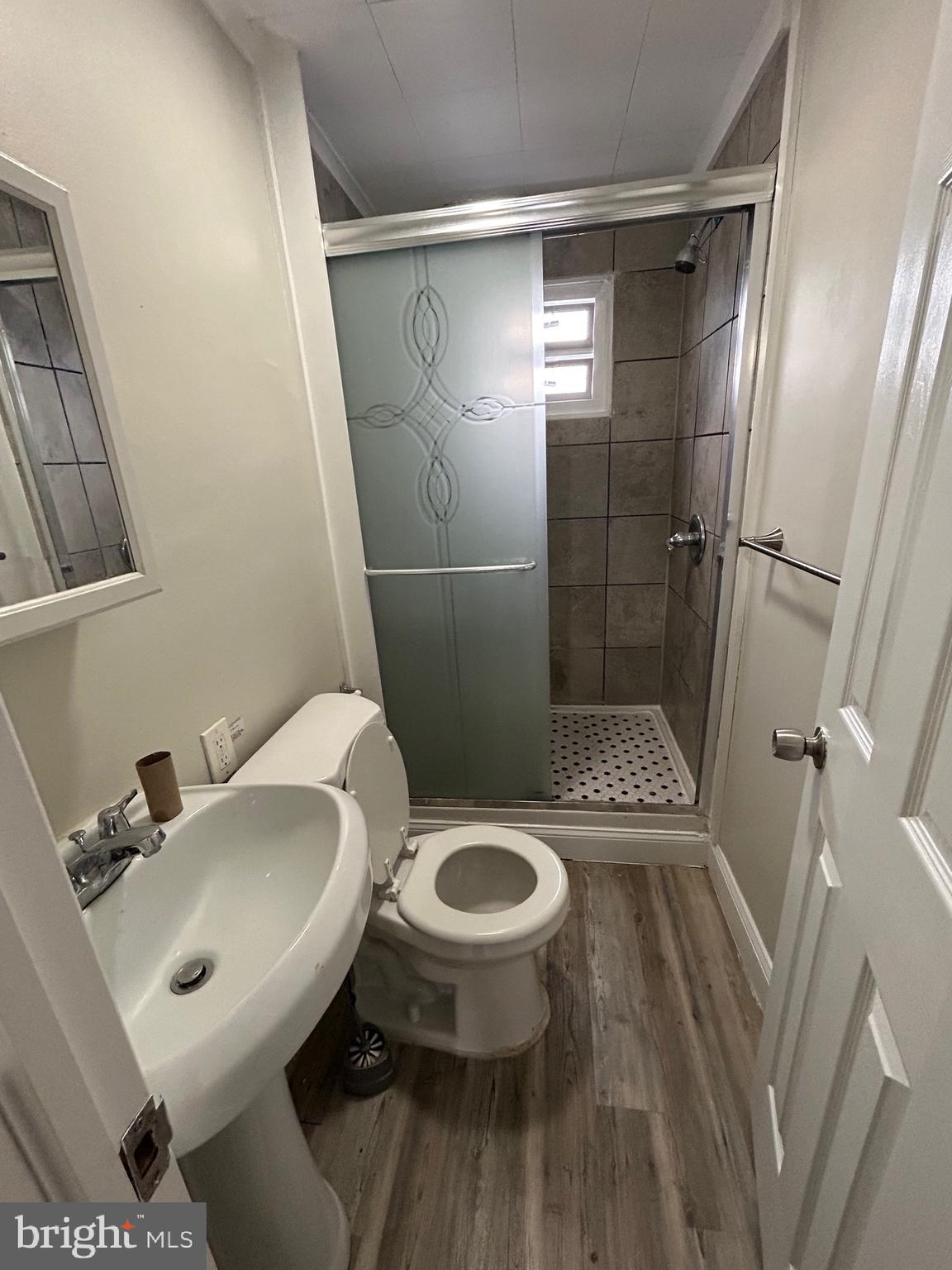 2546 E DAUPHIN STREET