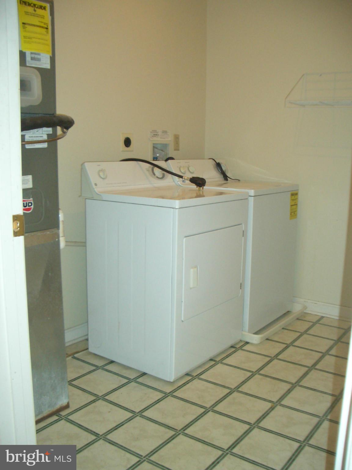 SIGNAL KNOB STATION - Residential Lease