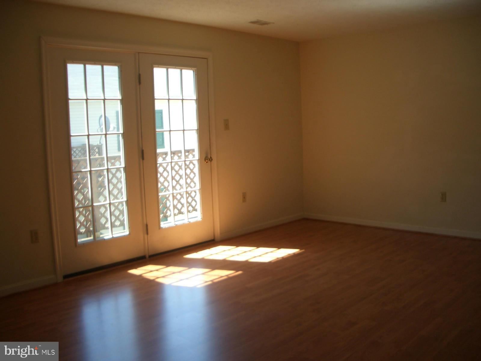 SIGNAL KNOB STATION - Residential Lease