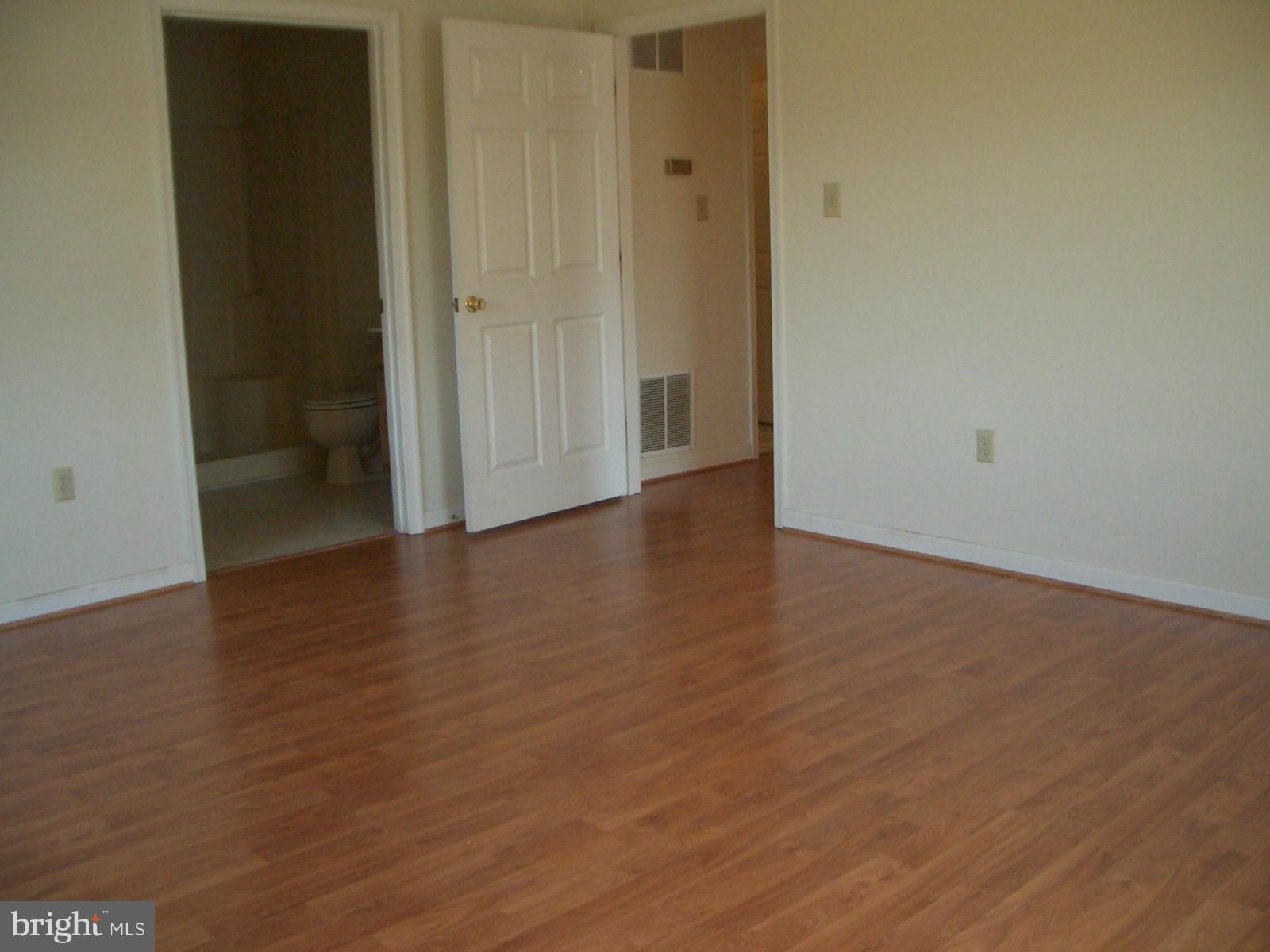 SIGNAL KNOB STATION - Residential Lease