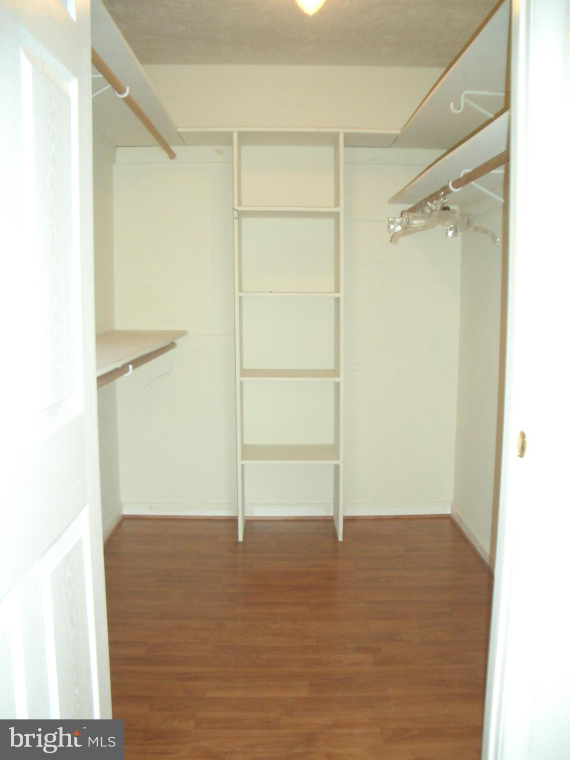 SIGNAL KNOB STATION - Residential Lease