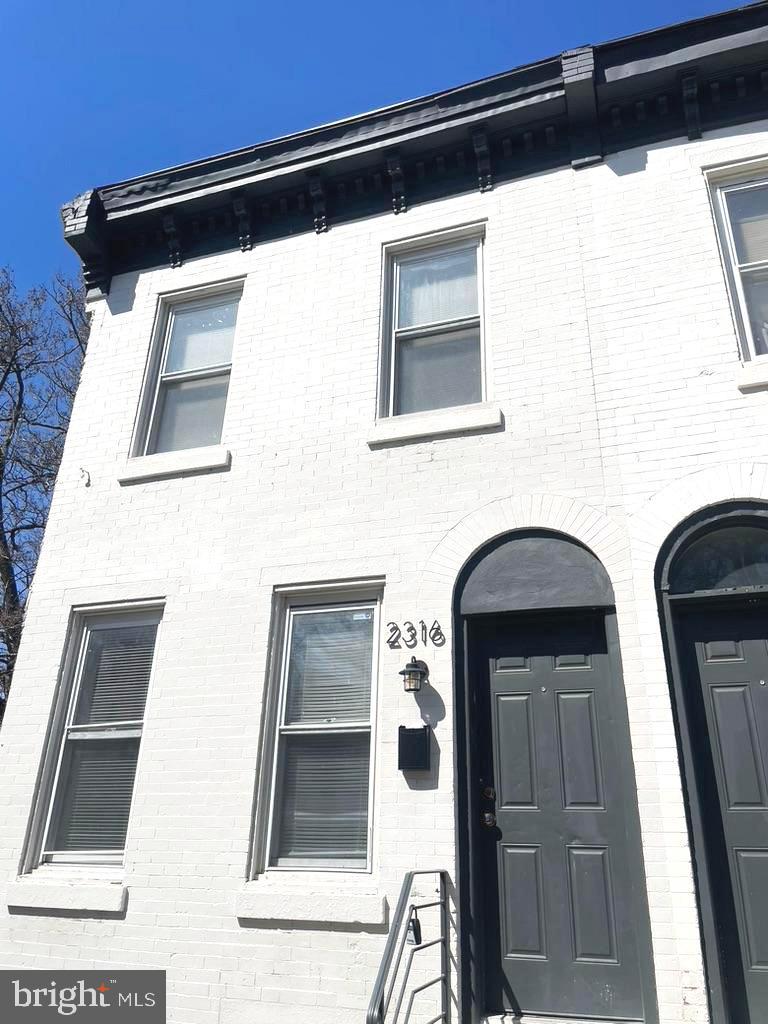 Welcome to this stunning bright and spacious two-story, two-bedroom, one-bath home located in the desirable Strawberry Mansion section of Philadelphia! Ideally situated close to major traffic routes, public transportation, local shops, and amenities, this beautifully renovated property is an amazing opportunity.
As you step inside, you’ll be greeted by a bright and inviting atmosphere, enhanced by a beautiful lighting scheme with sleek black accents throughout. The newly updated kitchen features modern finishes and design, perfect for any home chef. The exquisite tile work and iridescent granite countertops are revealed as you move further into the home, adding a touch of luxury to the space.
The first floor features durable laminate floors, while the upper floors are adorned with warm, plush carpets for added comfort. Radiant floor heating ensures a cozy, welcoming environment year-round. The spacious basement offers endless possibilities for extra living space or storage.
Both jumbo-sized bedrooms are generously spaced, with one featuring a walk-in closet or nursery for added convenience. Thoughtful details and modern touches are found throughout, making this home a true turnkey acquisition for any aspiring homeowner.
Don’t miss out on this fantastic opportunity—seller is welcoming all offers!