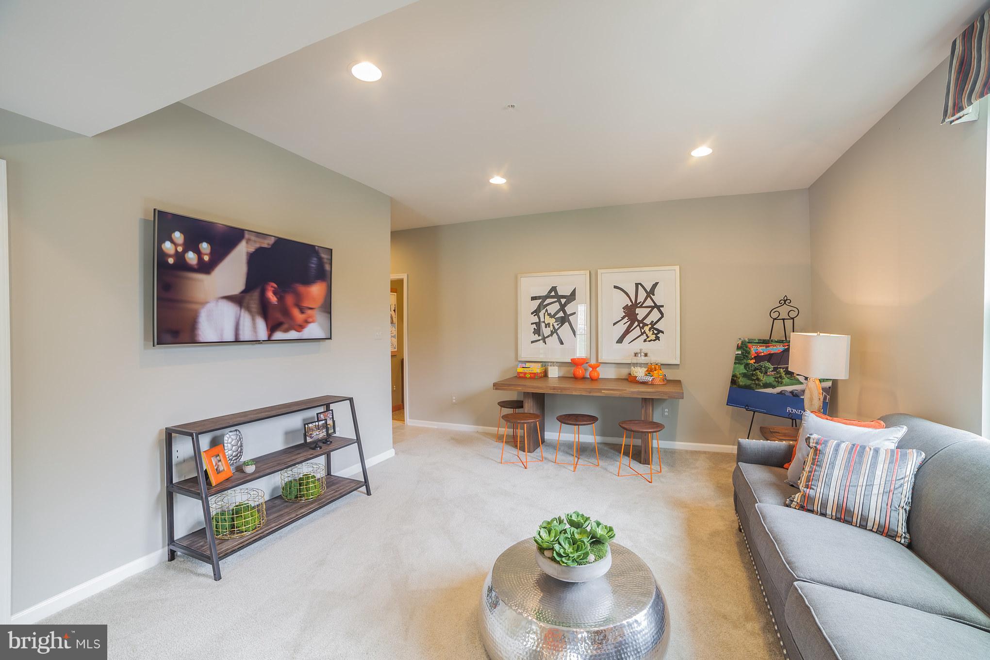 PONDVIEW - Residential