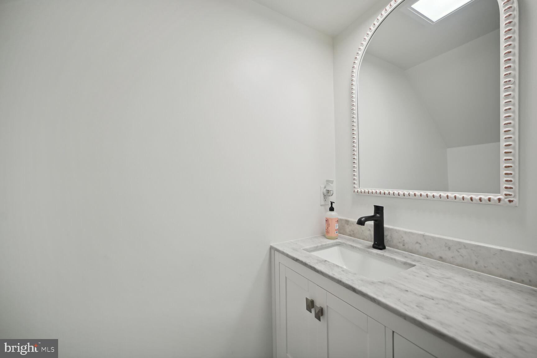 PORT POTOMAC - Residential