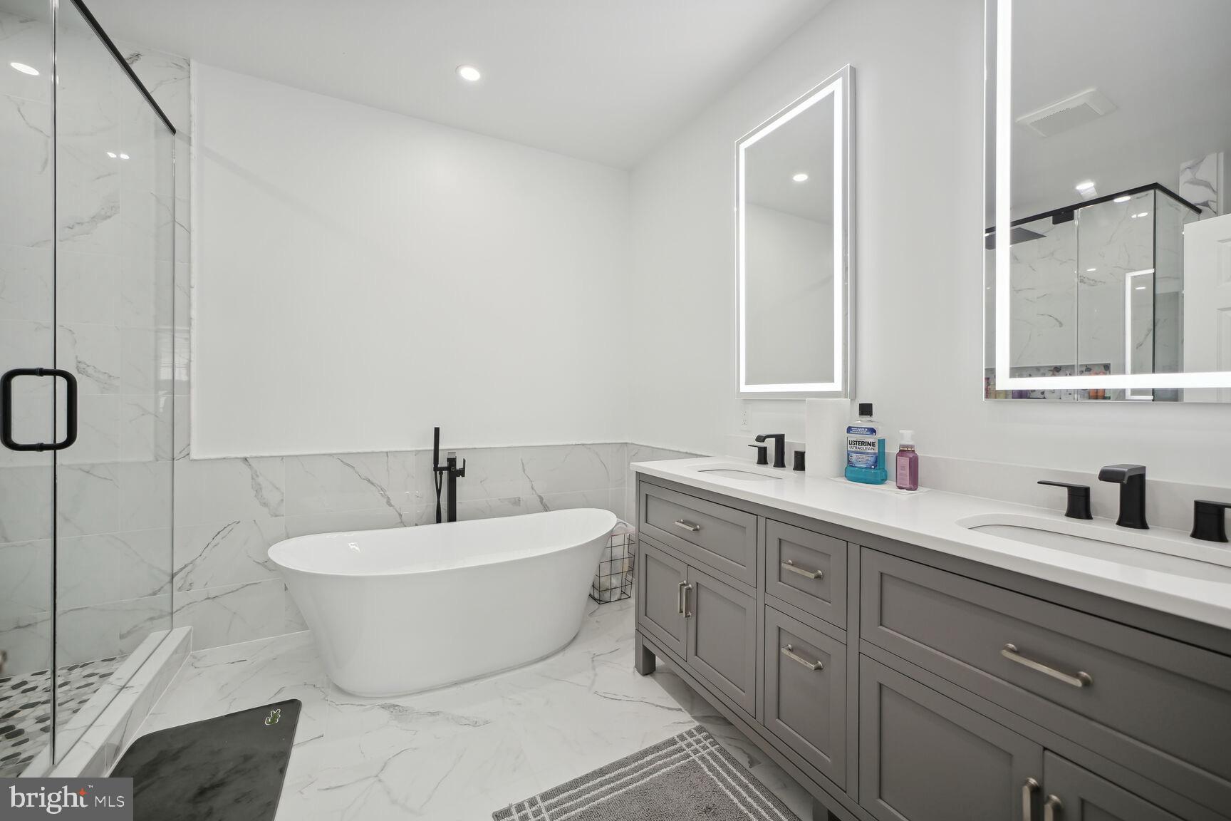 PORT POTOMAC - Residential