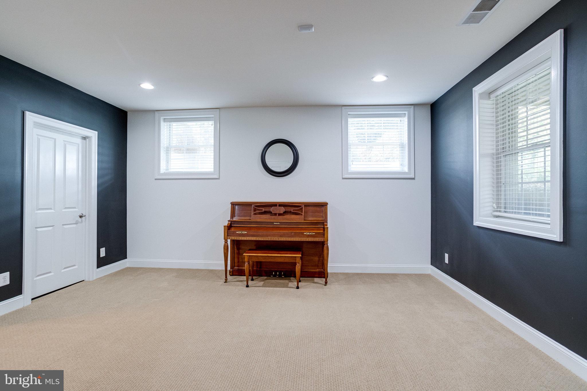 OLD DOMINION GARDENS - Residential