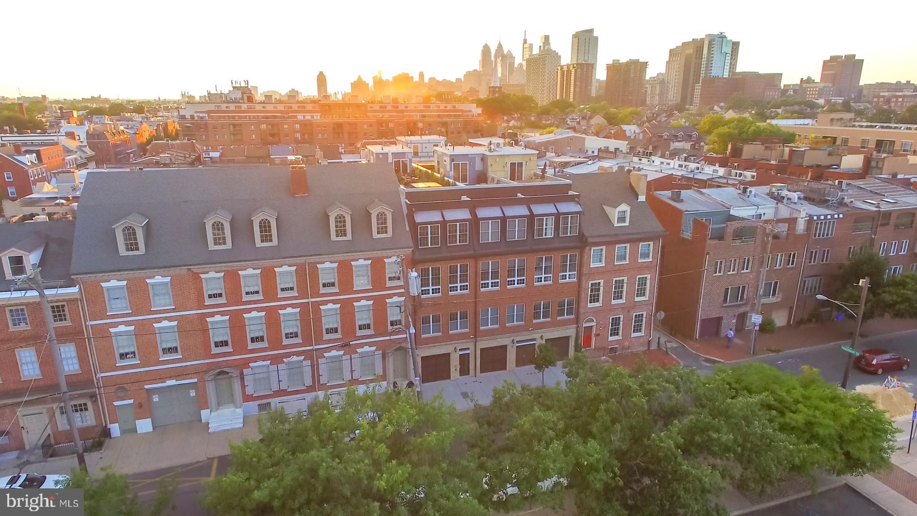 SOCIETY HILL - Residential