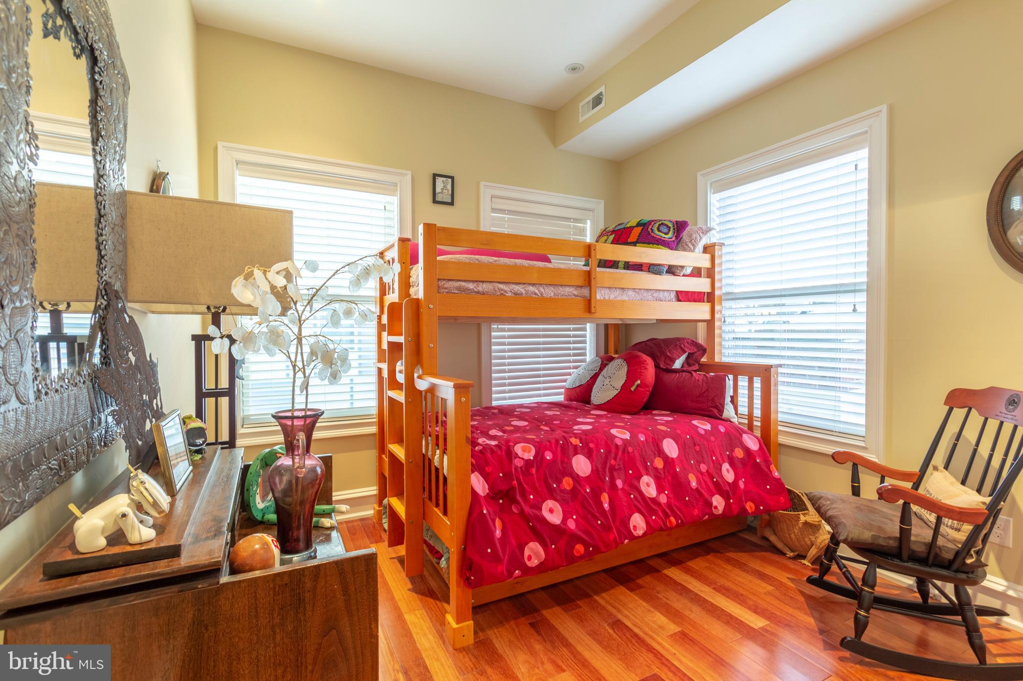 SOCIETY HILL - Residential