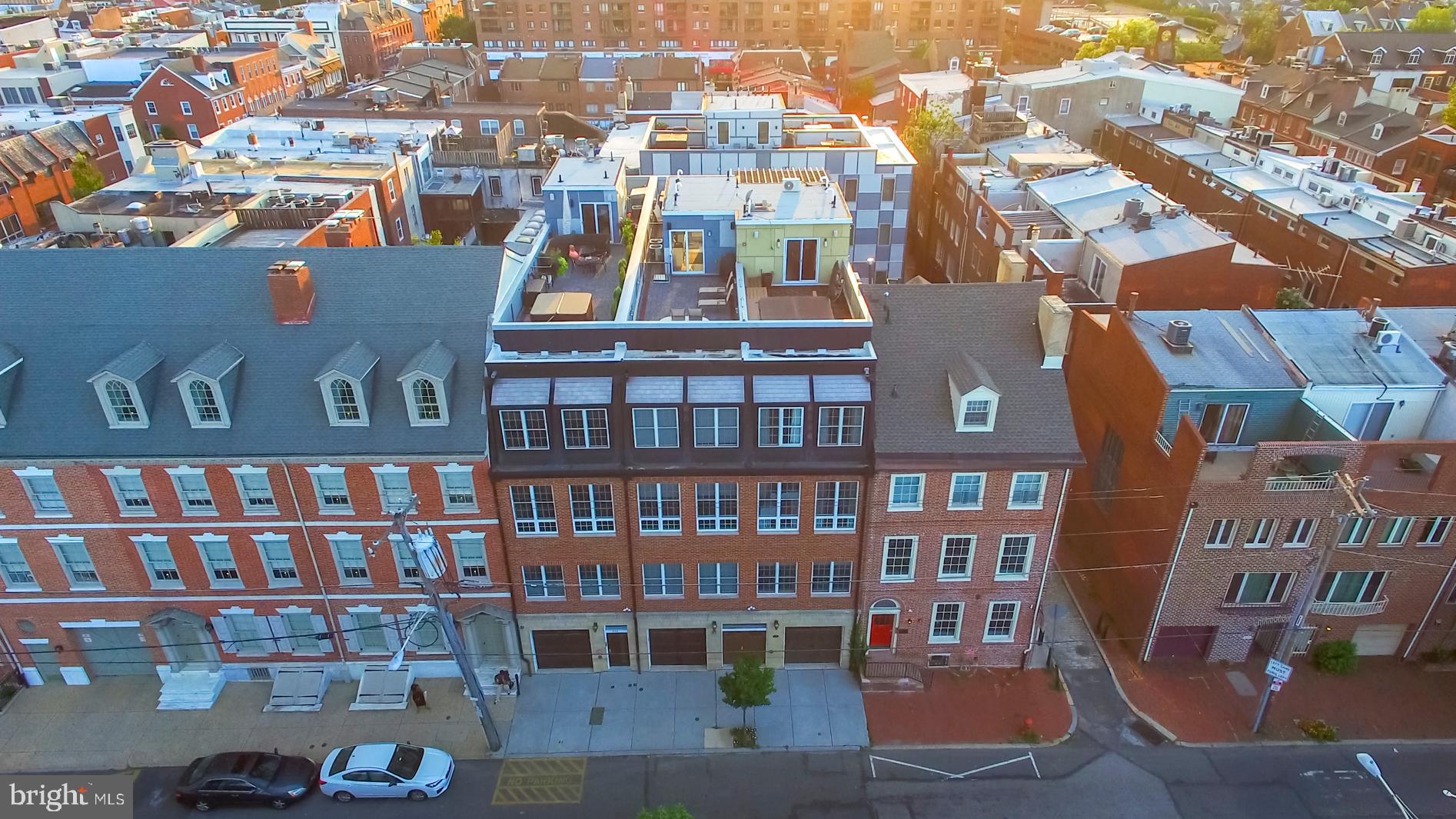 SOCIETY HILL - Residential