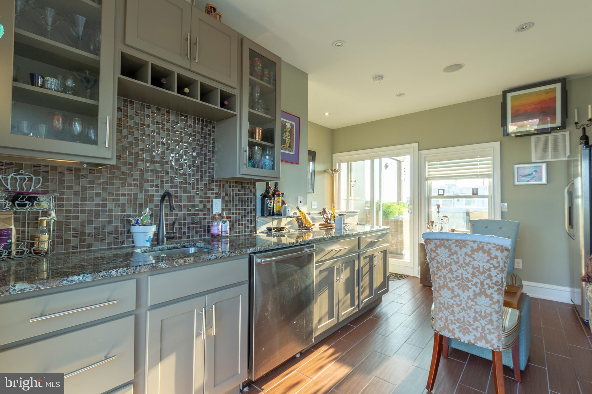 SOCIETY HILL - Residential