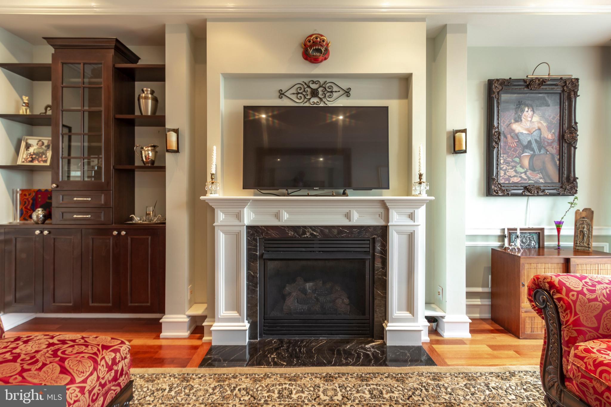 SOCIETY HILL - Residential