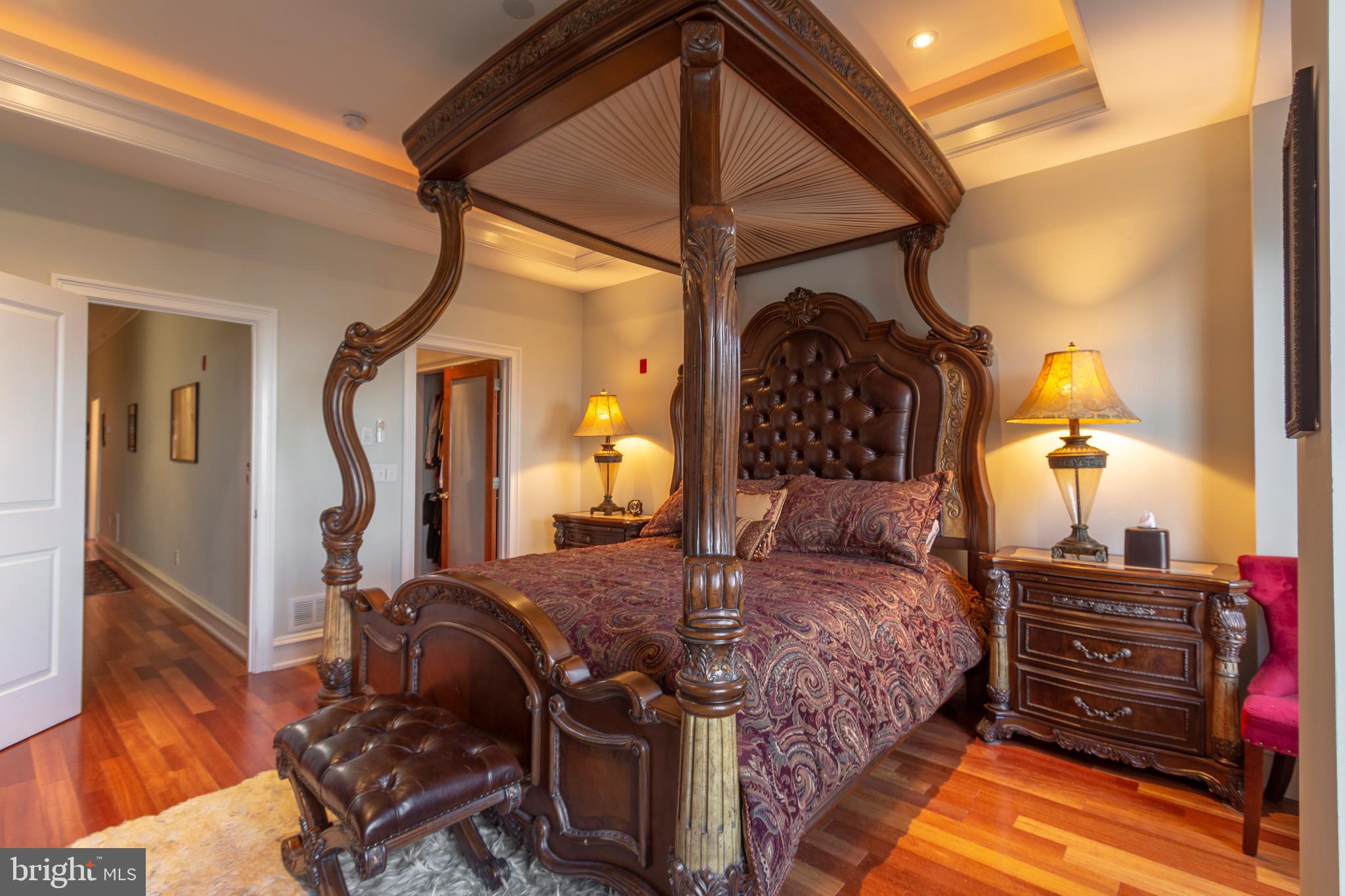 SOCIETY HILL - Residential