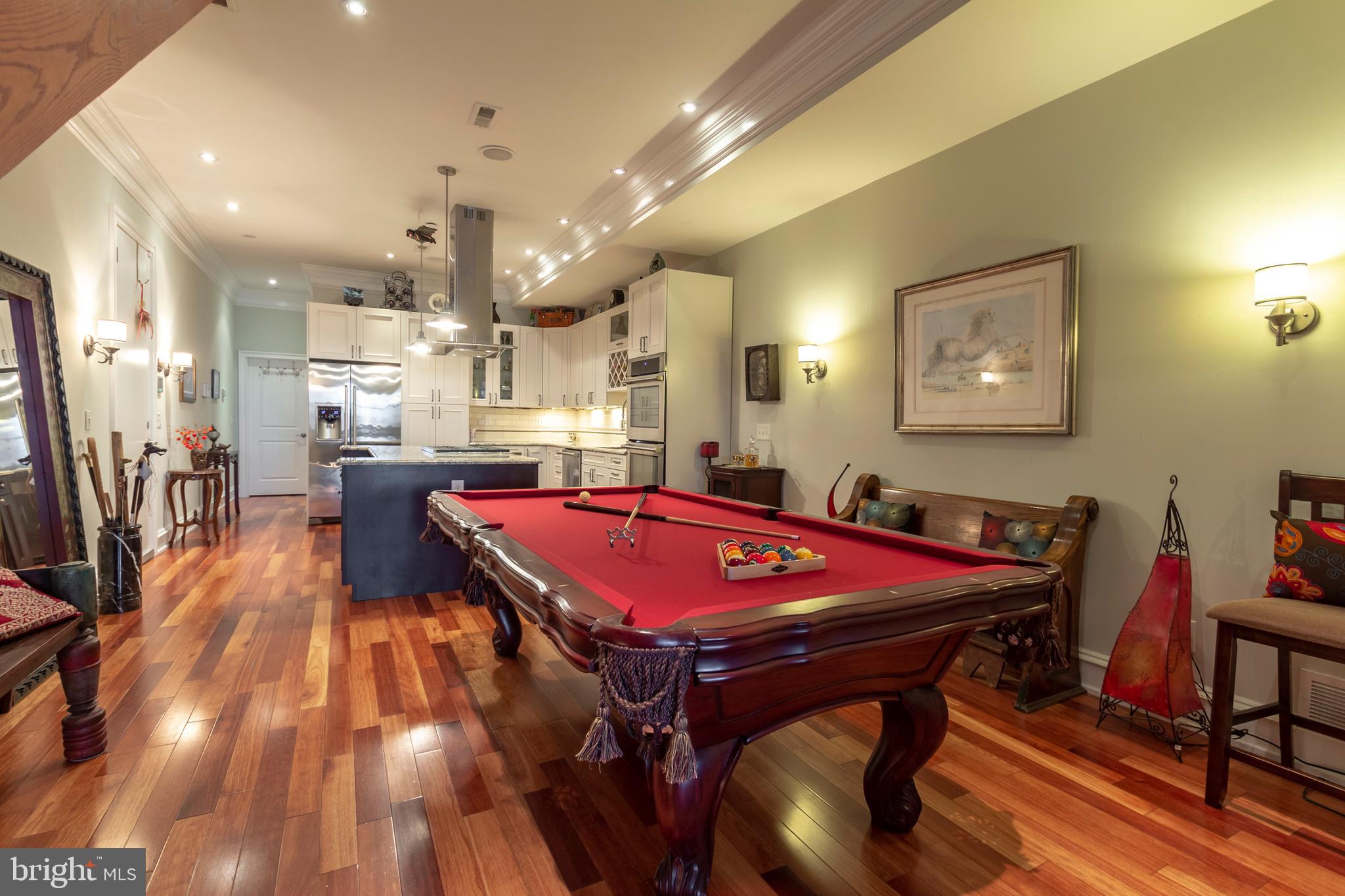 SOCIETY HILL - Residential