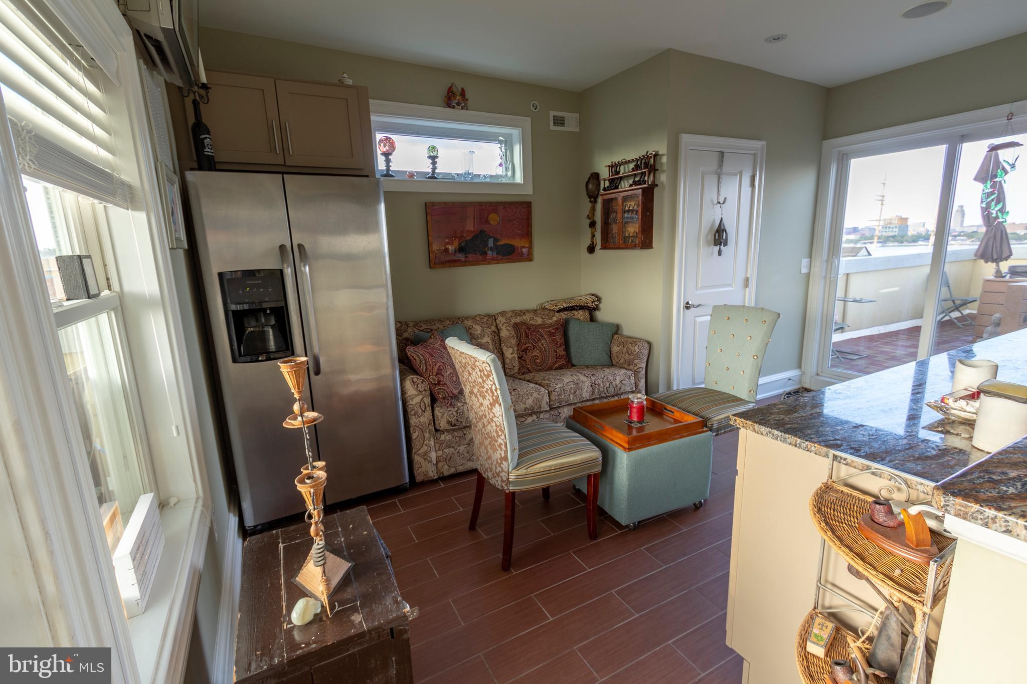 SOCIETY HILL - Residential