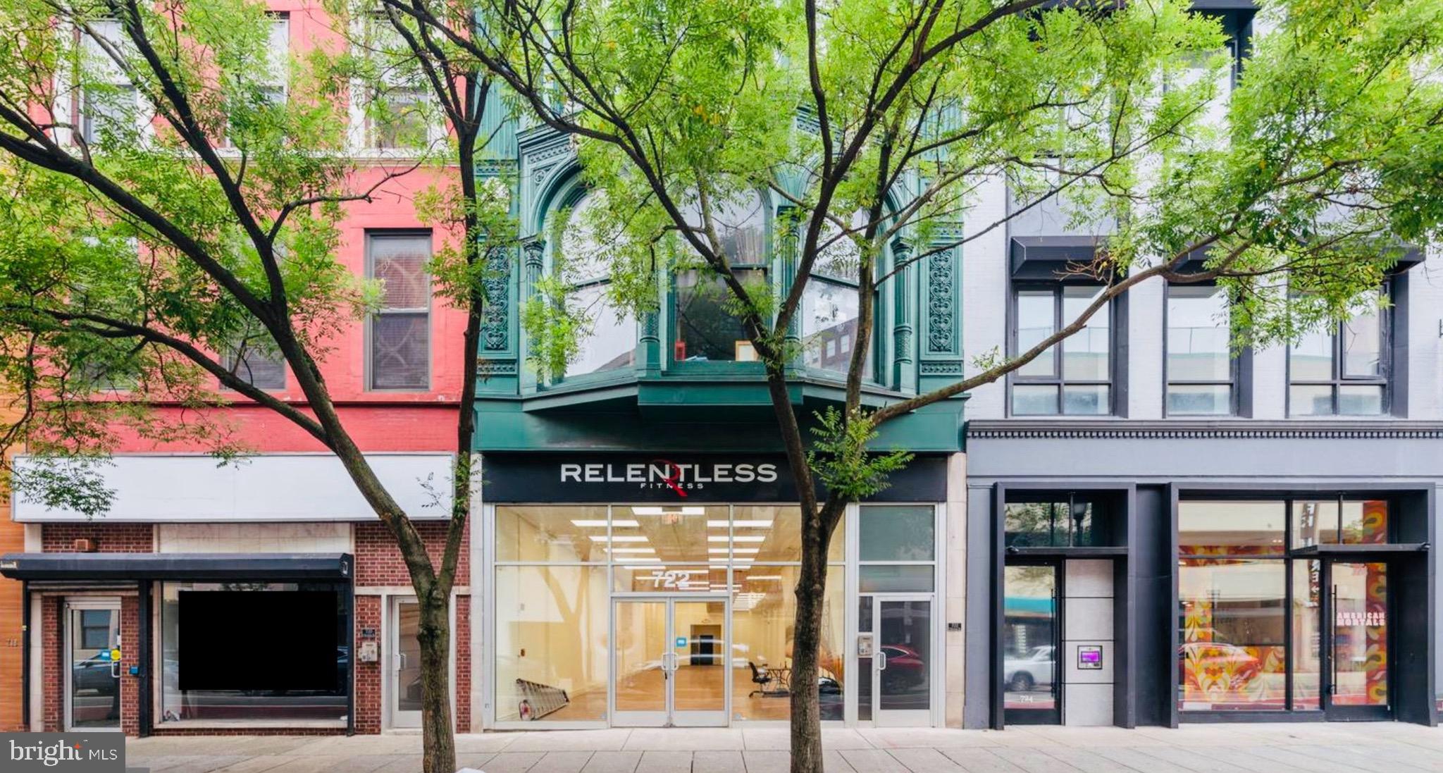 WASHINGTON SQ - Commercial Lease