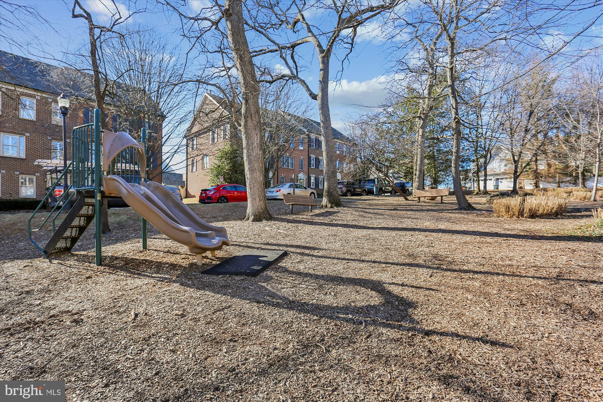 KENTLANDS - Residential