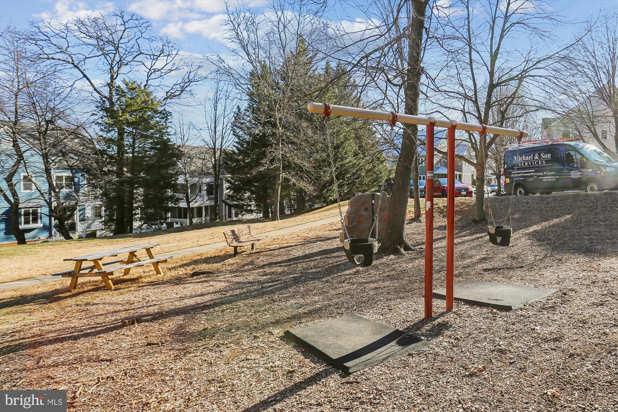 KENTLANDS - Residential